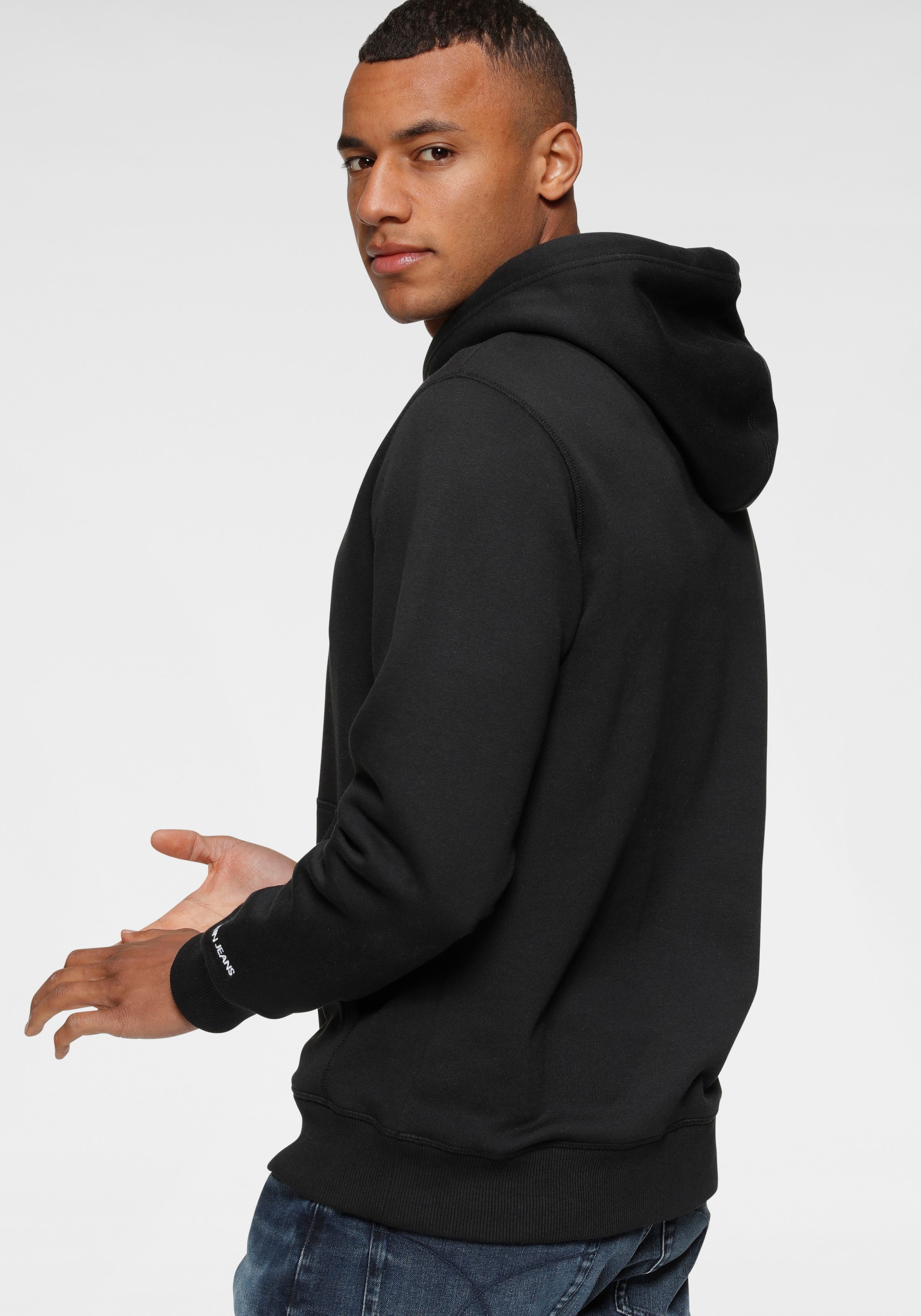 Calvin Klein Jeans Kapuzensweatshirt »CK ESSENTIAL HOODIE«, mit Kängurutasche