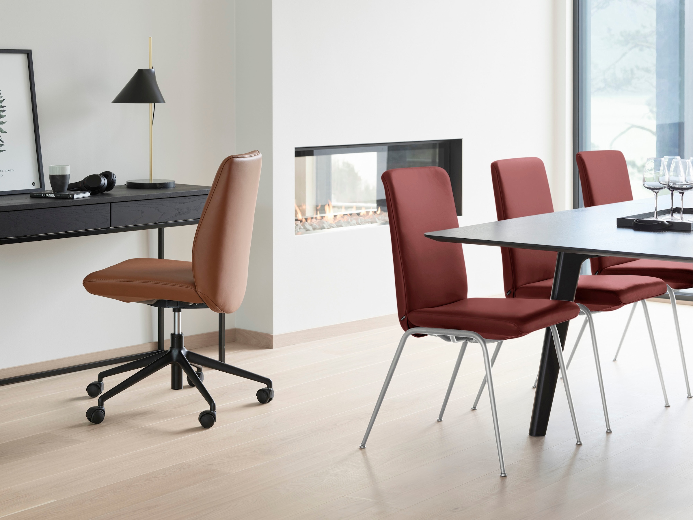 Stressless® Polsterstuhl »Laurel«, Leder PALOMA, Low Back, Größe L, mit Beinen aus Stahl in Schwarz matt