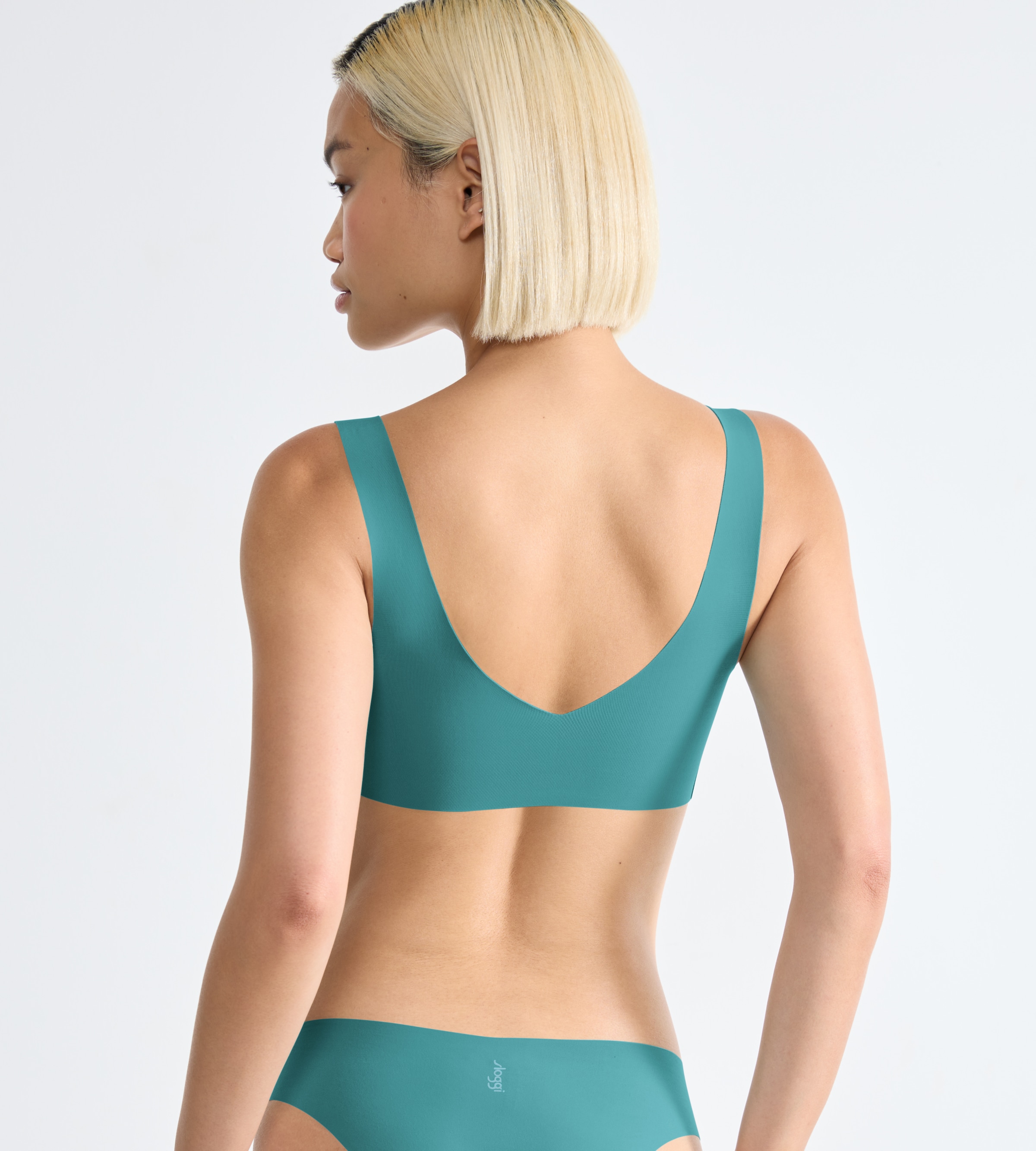 sloggi Bustier »NEU: ZERO Feel 2.0 Bralette«, nahtlos und unsichtbar