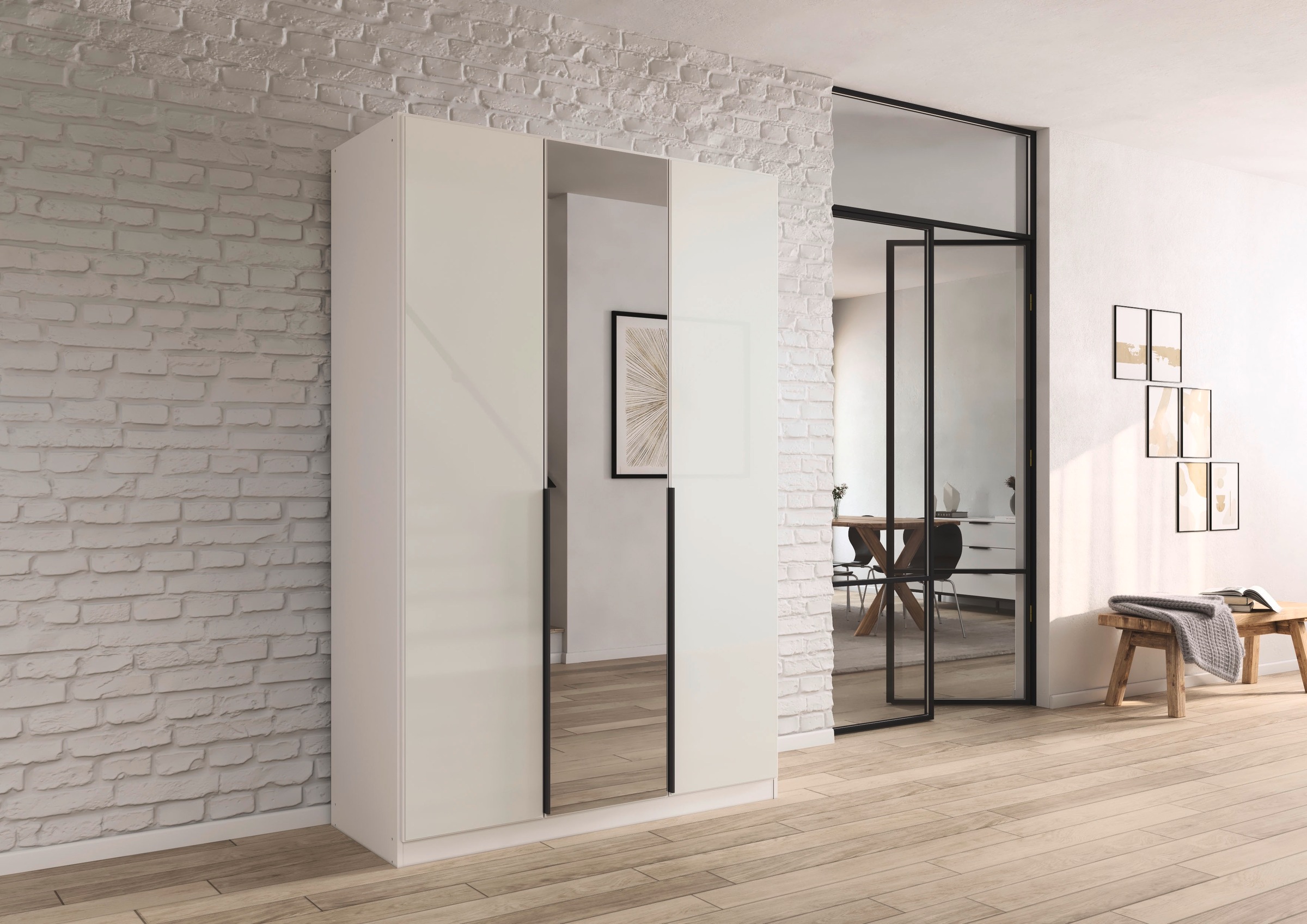 rauch Drehtürenschrank »Kleiderschrank Kleiderschränke Schrank Garderobe AGORDO mit Glasfront«, (in zwei Griff-Farben), durchdachte Innenausstattung, in 6 Breiten und 2 Höhen MADE IN GERMANY