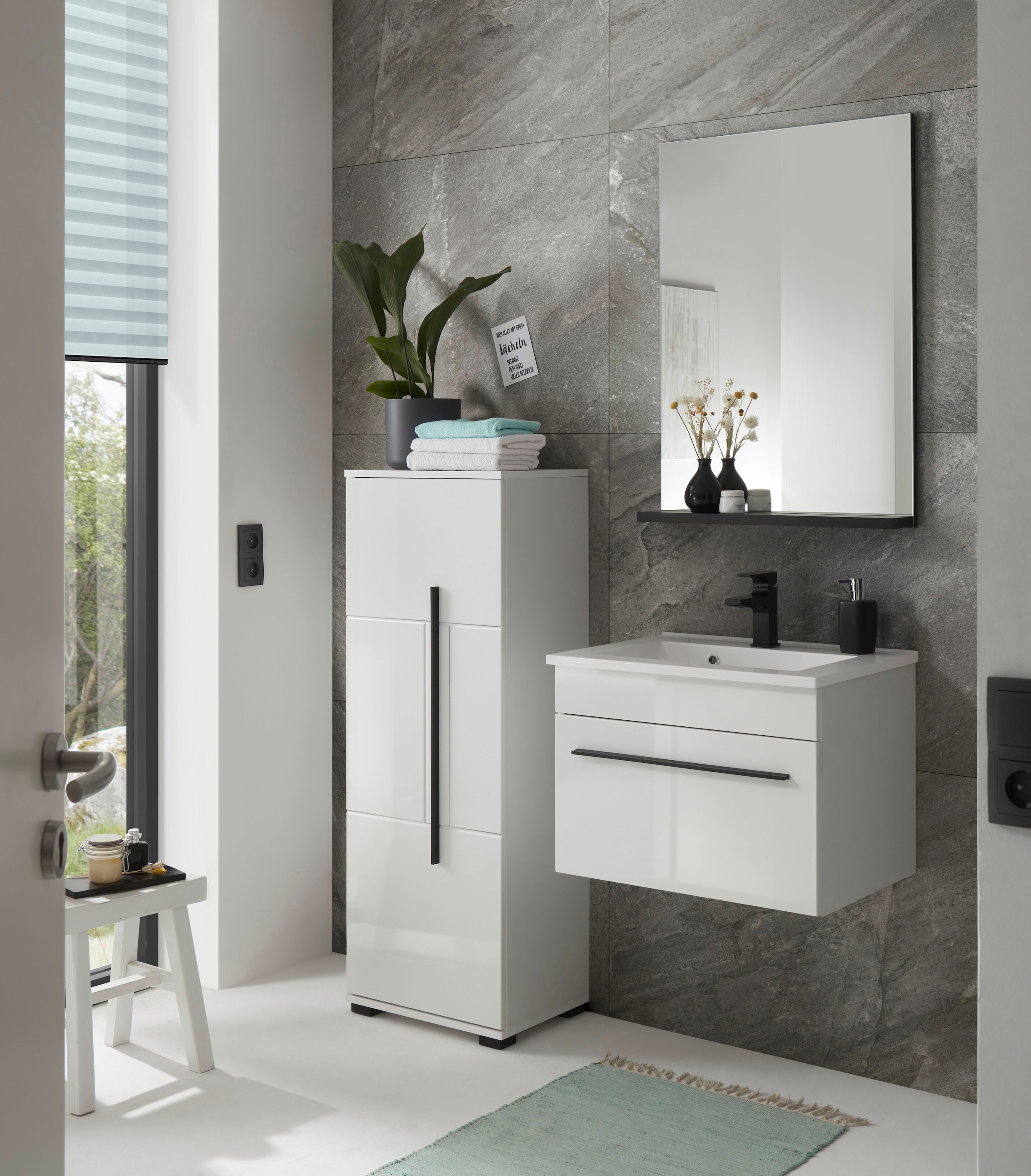 INOSIGN Midischrank »Cantara, Badschrank in Hochglanz Weiß, Schrank im modernen Design«, mit schwarzen Griffen, ausreichend Stauraum