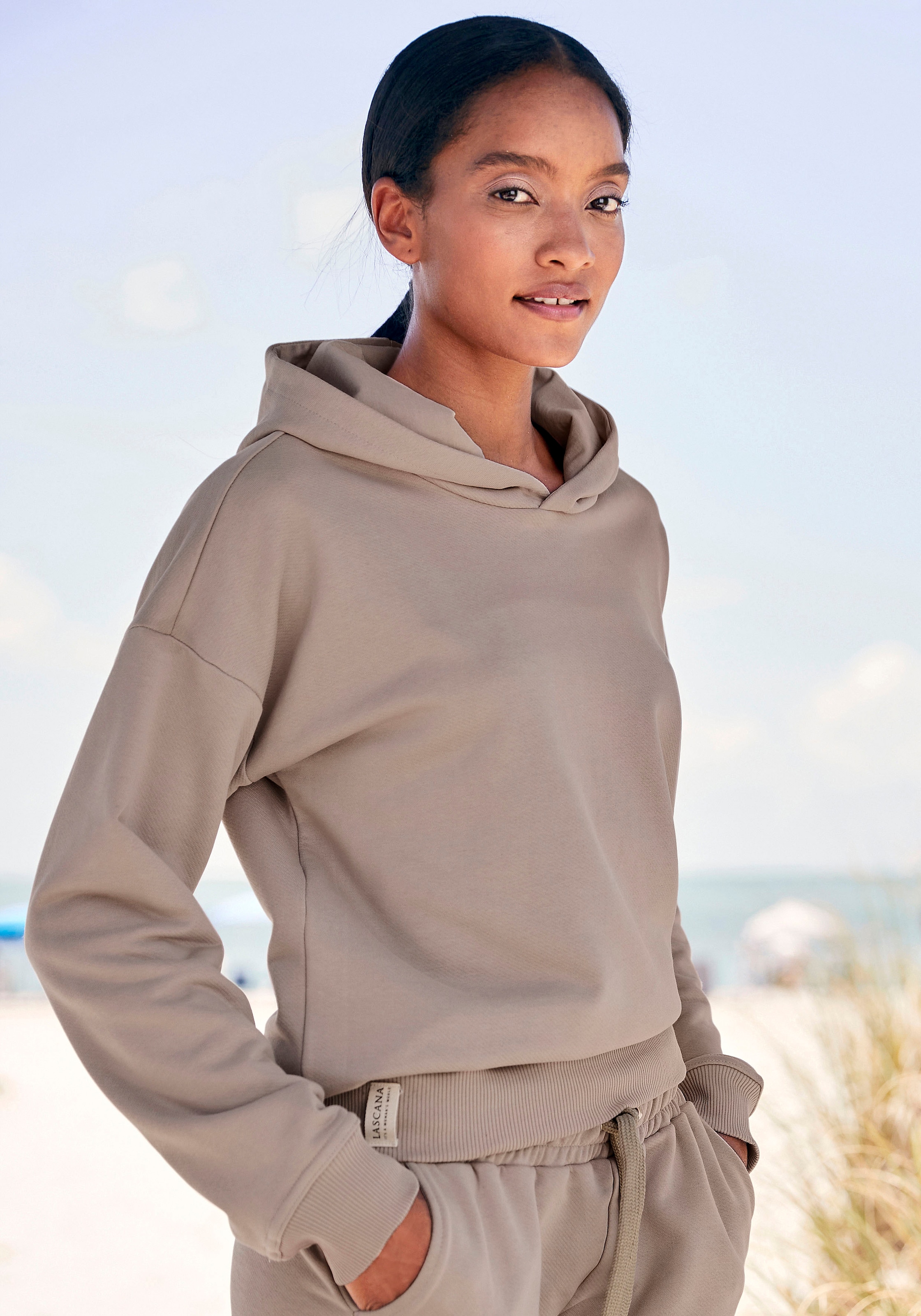 LASCANA Hoodie »-Kapuzensweatshirt«, aus organischer Baumwolle, Loungewear, Loungeanzug, Hoodie