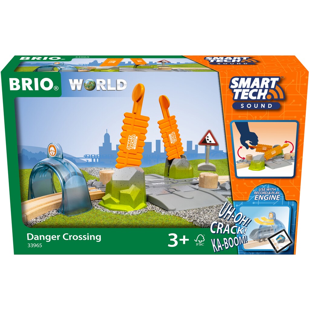 BRIO® Spielzeugeisenbahn-Erweiterung »Holzspielzeug, BRIO® WORLD, Smart Tech Sound Abenteuer-Bahnübergang«, FSC®- schützt Wald - weltweit