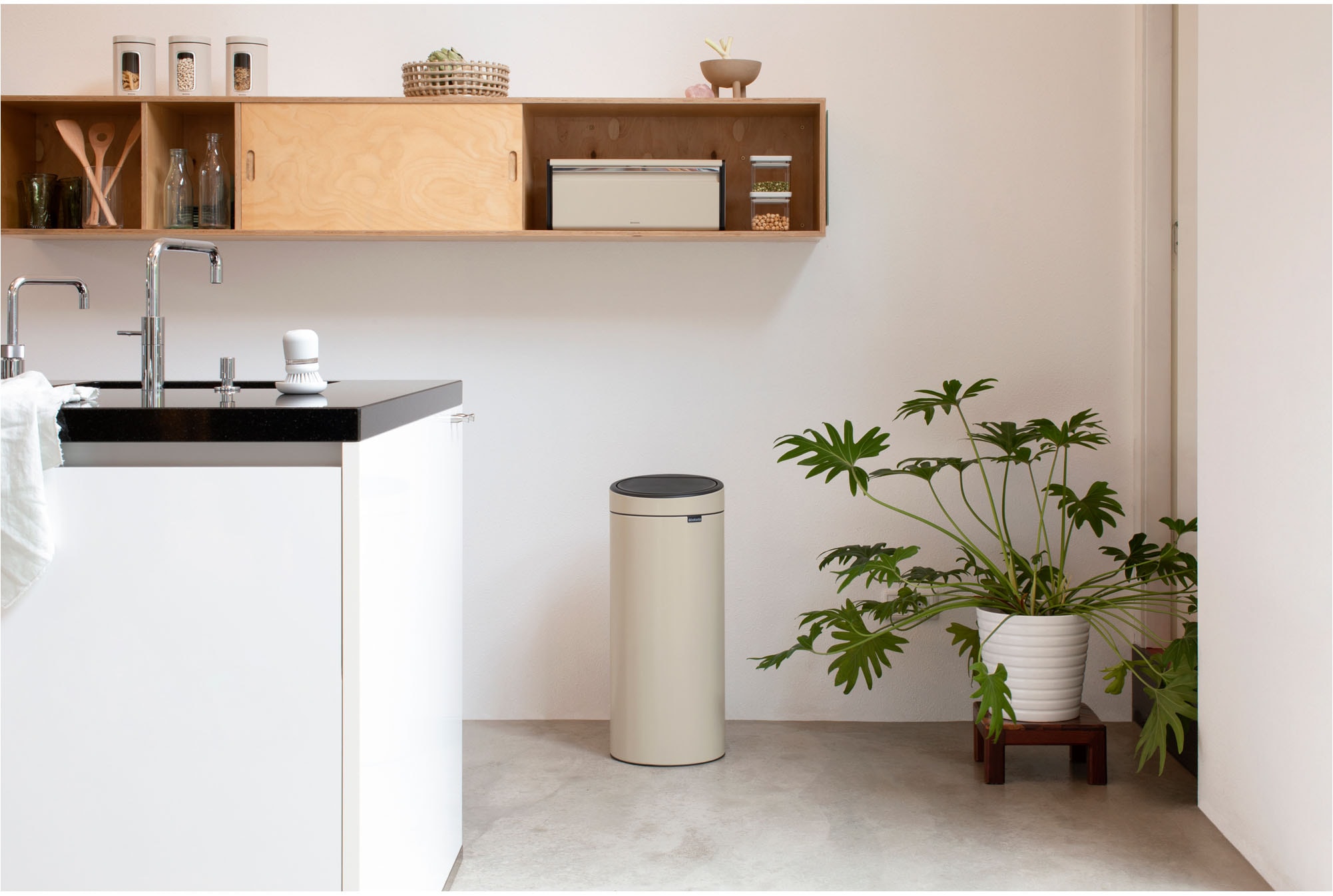 Brabantia Mülleimer »Touch Bin New, 30L«, Soft-Touch-Öffnungssystem