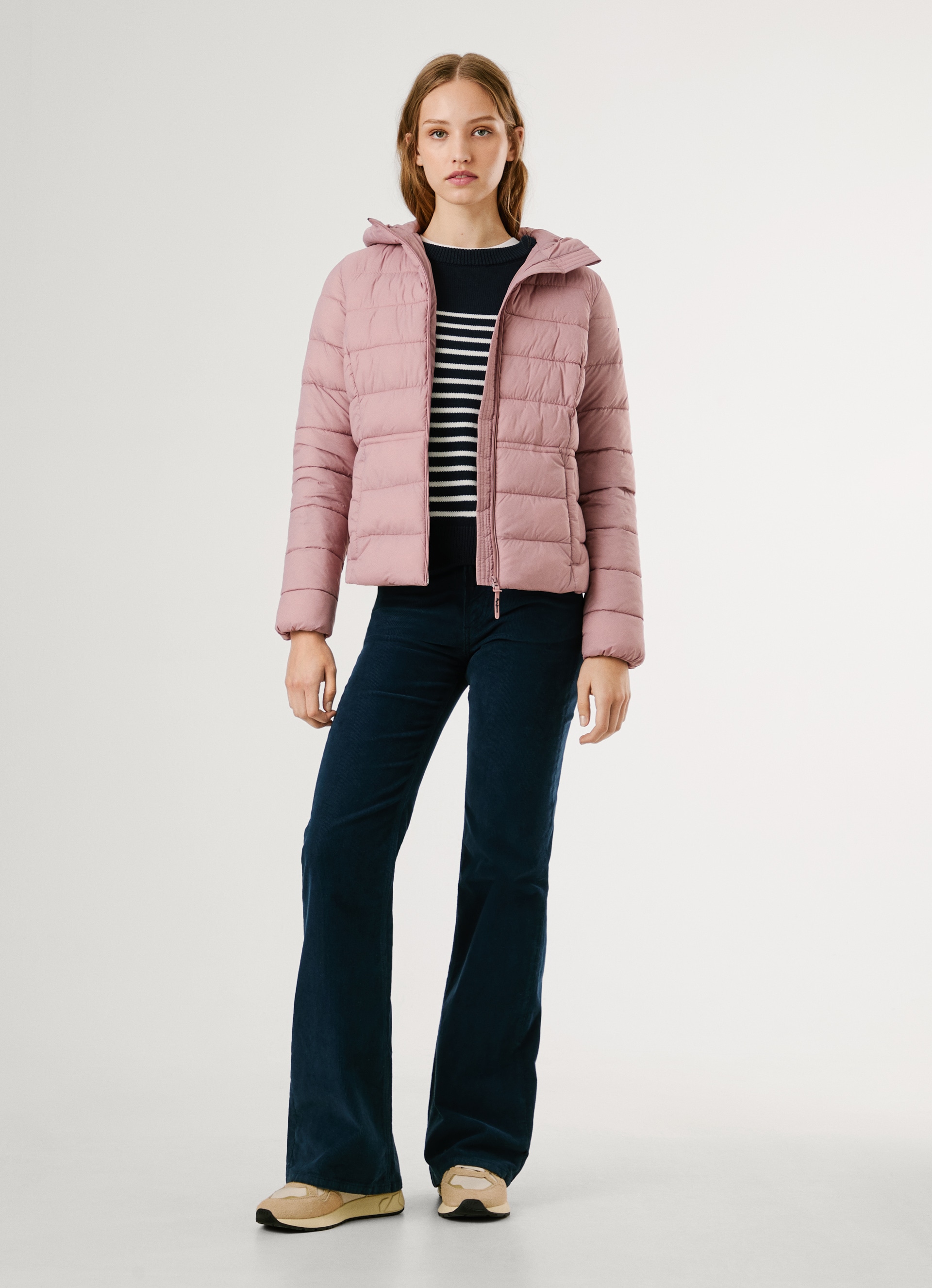 Pepe Jeans Steppjacke »SALLY SHORT« mit Kapuze tailliert, mit verstellbarem Kordelzug
