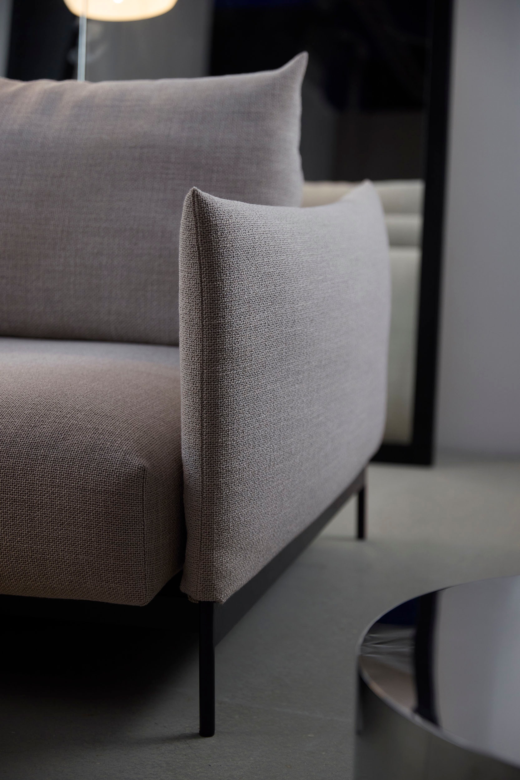 INNOVATION LIVING ™ Schlafsofa »MALLOY innovativ, komfortabel und bequem, modernes Design«, hohe Rückenlehne, schmale Armlehnen, inklusive Bettaufbewahrung