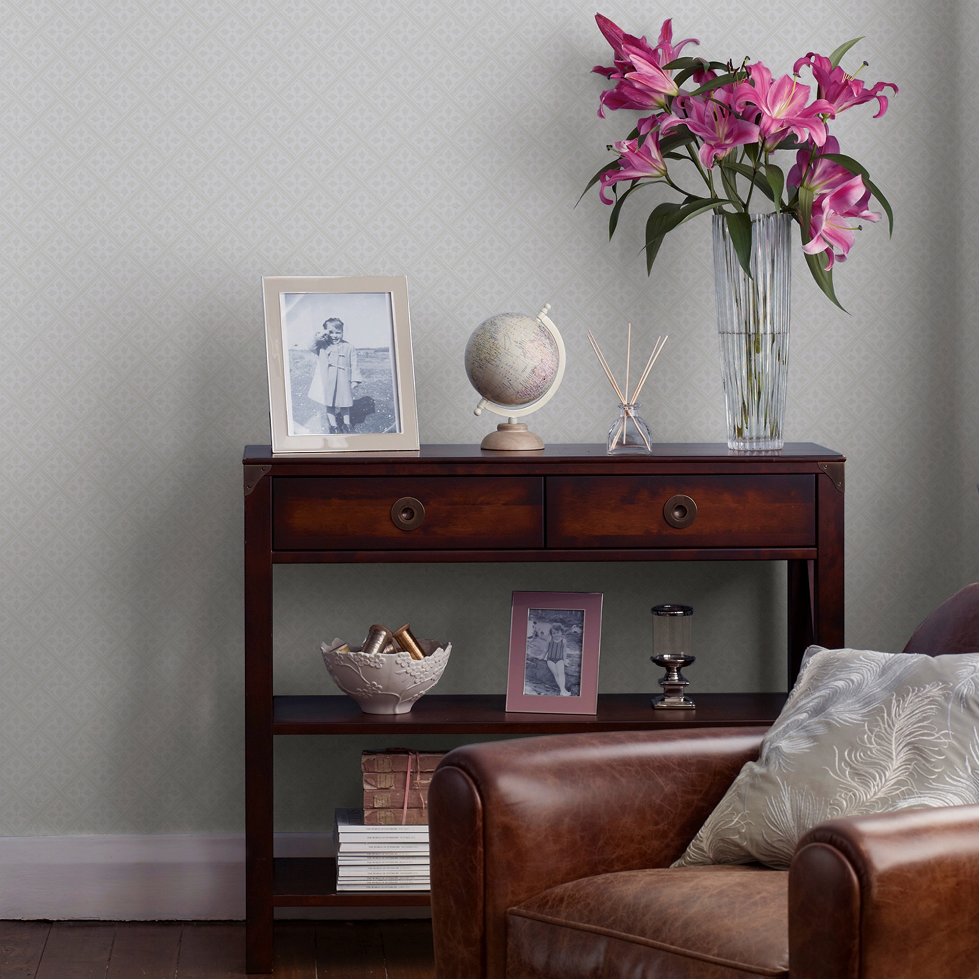 LAURA ASHLEY Vliestapete »Mr Jones«, botanisch, FSC® zertifiziert, mit lebhaftem Druck, 10 Meter Länge