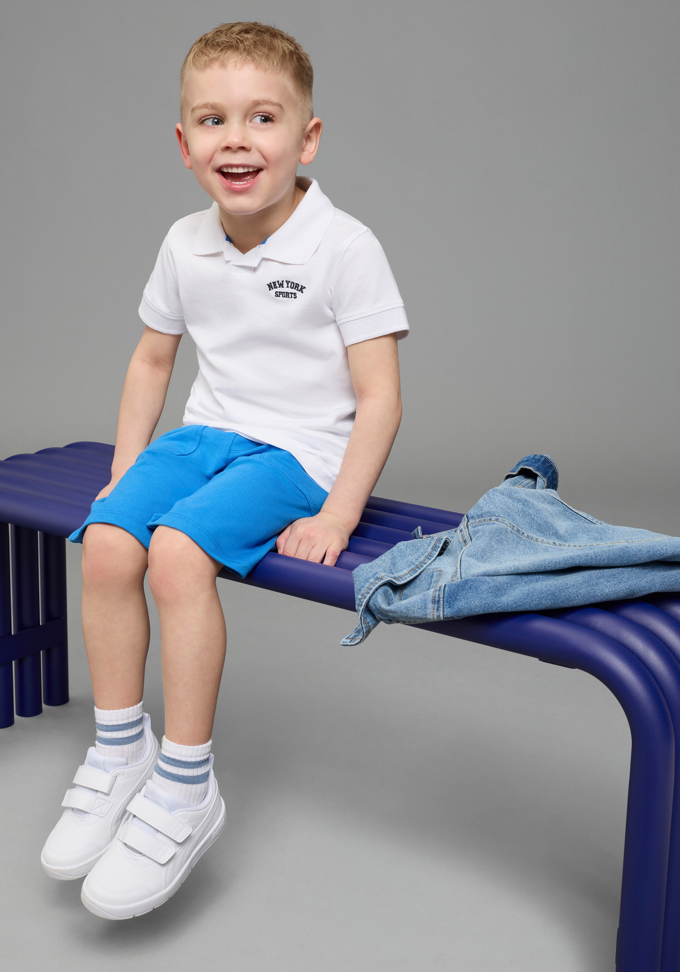 KIDSWORLD Sweatshorts »2er Pack Sweatbermudas«  für Jungen, gerade Beinform, sportlicher Stil