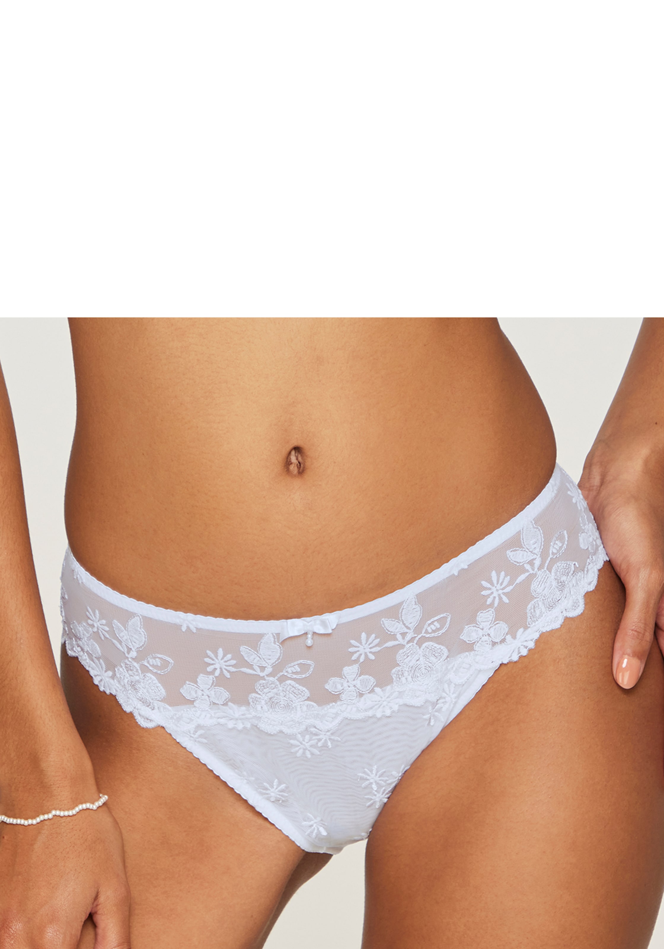 Nuance by Lascana Jazz-Pants Slips aus einzigartiger Spitze in sommerlichem Design