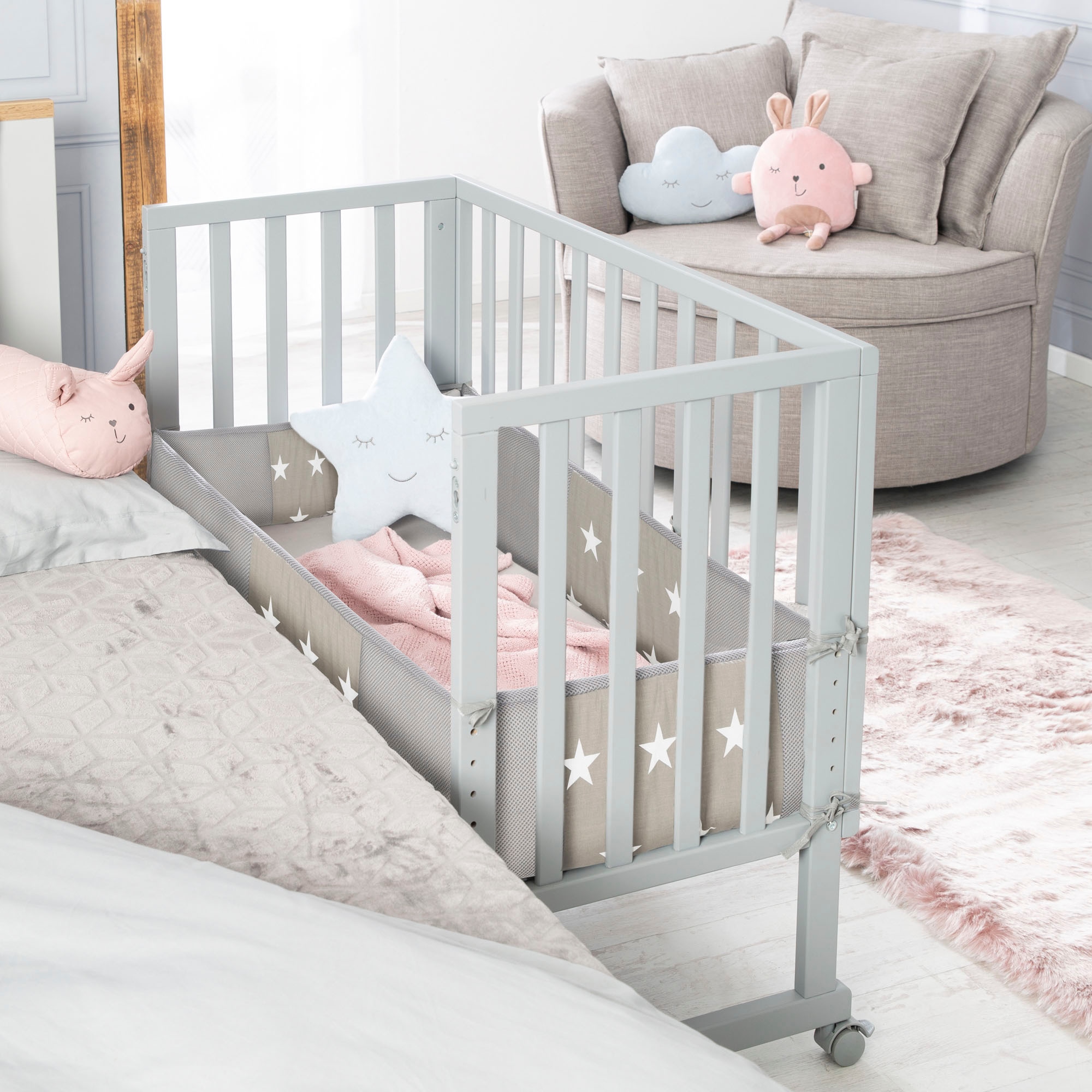 roba® Stubenbett »Safe Asleep® 2in1, taupe, Little Stars«, mit 4 Rollen, Matratze, Nestchen und Sicherheitsbarriere