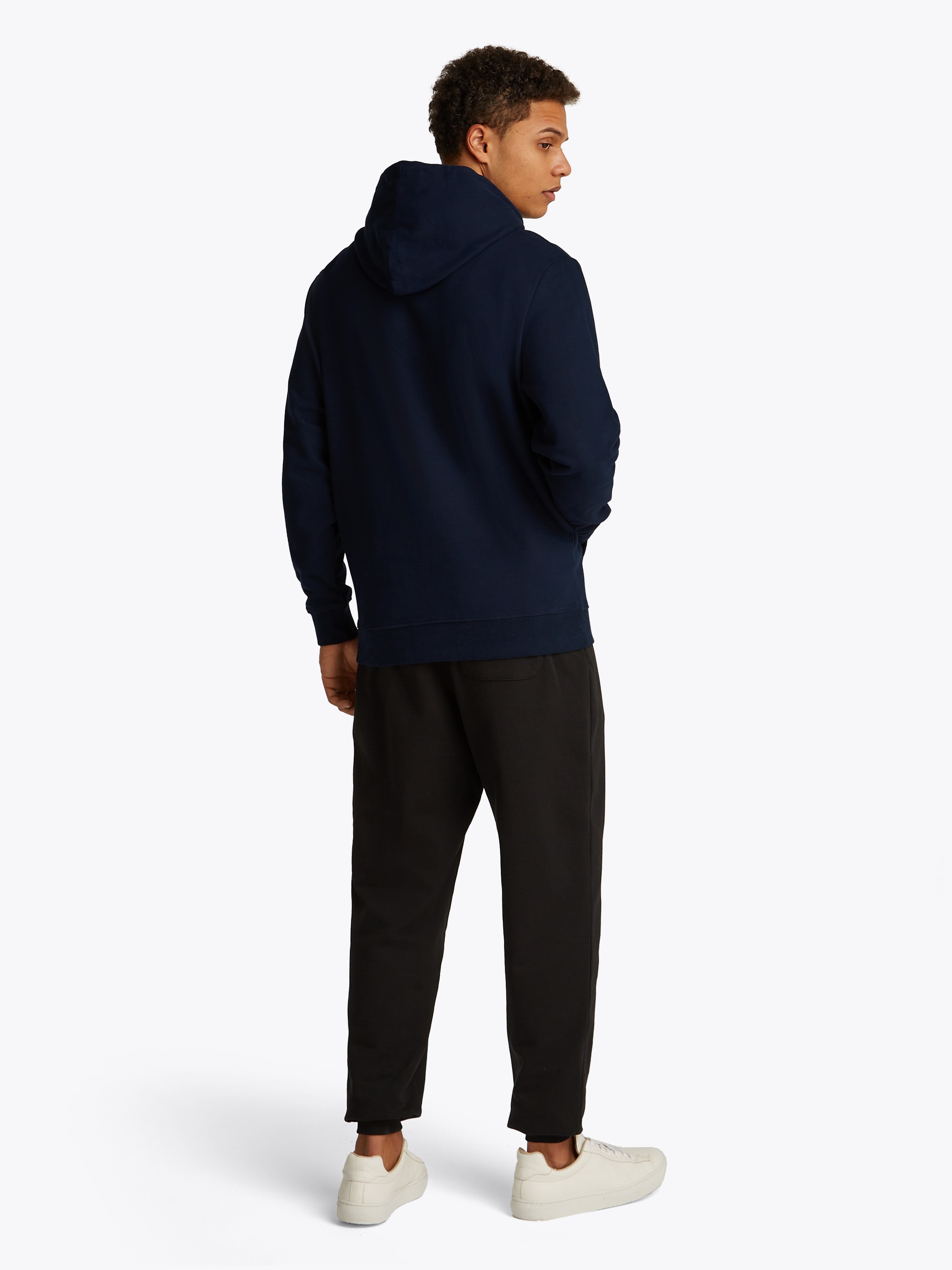 Tommy Jeans Kapuzensweatshirt »TJM REG ENTRY GRAPHIC HOODIE EXT«, mit mehrfarbigen Print