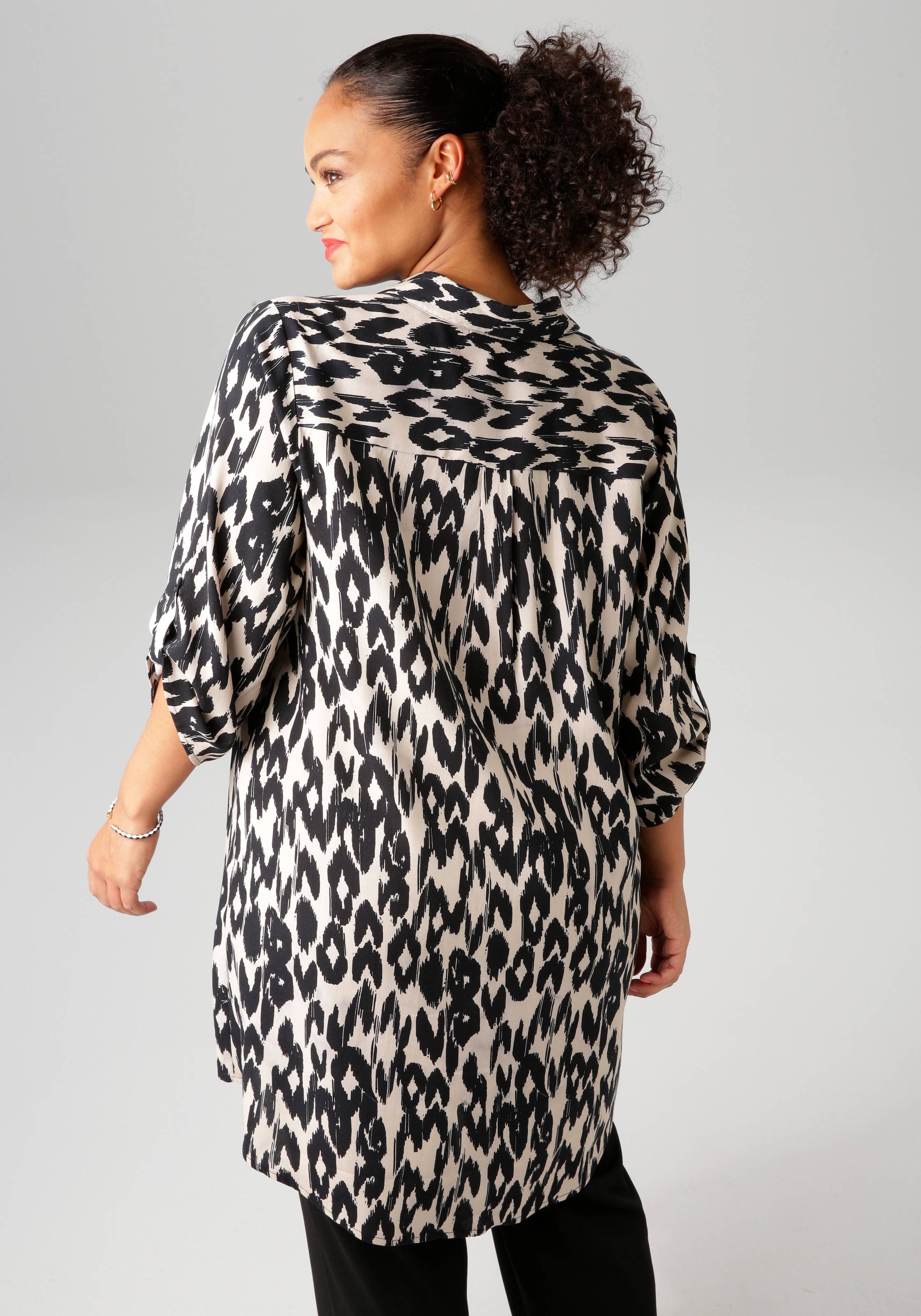 Aniston PLUS Hemdbluse, trendiges Design