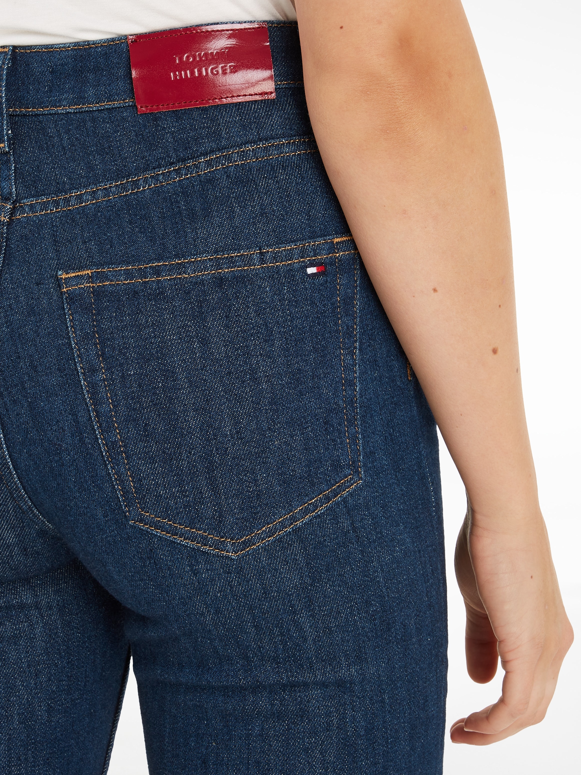 Straight-Jeans Hilfiger STRAIGHT HW«, Tommy »CLASSIC online Hilfiger Leder-Badge Tommy kaufen mit