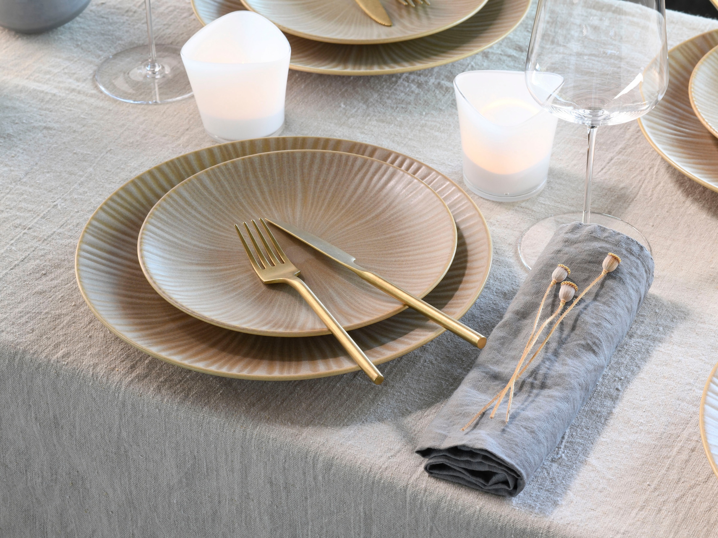 CreaTable Teller-Set »Vesuvio Sand«, (Set, 12 tlg.), seidenmatte Glasur, ausdrucksstarkes Relief
