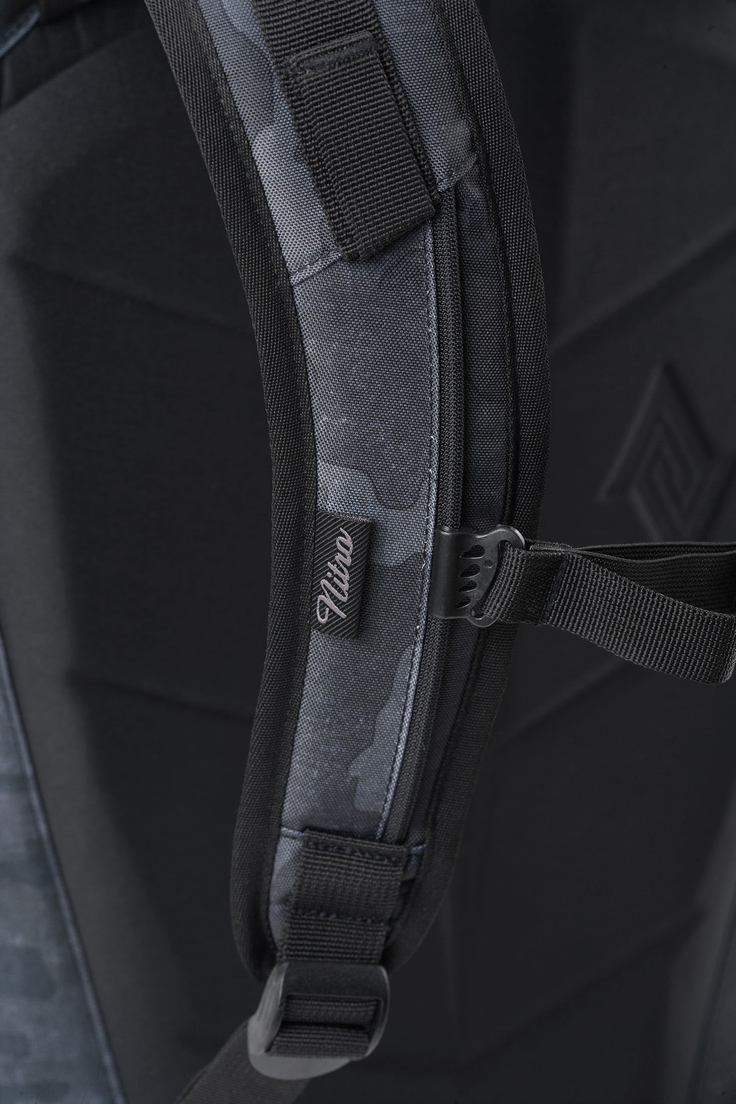 NITRO Freizeitrucksack »Scrambler«, Rucksack für Alltag, Arbeit & Reise mit Roll-Top, Cityrucksack