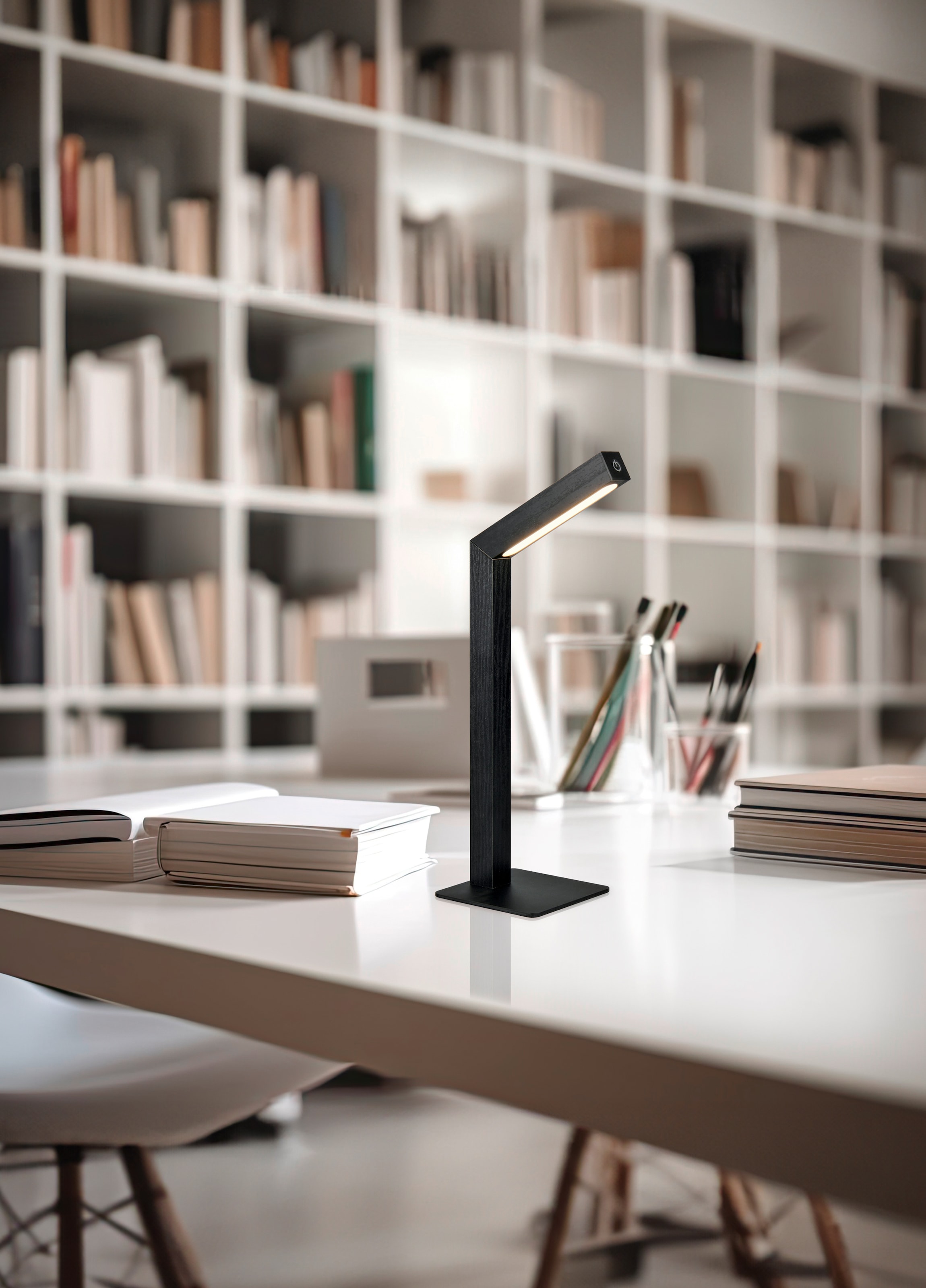 REALITY Leuchten LED Tischleuchte »SKIP, magnetische Touch-Tischlampe aus Holz, Leuchtenkopf abnehmbar«, 1 flammig, Leuchtmittel LED-Board | LED fest integriert, On/Off Touch und Dimmschalter, USB-Ladeanschluss, Akku-Laufzeit 3h