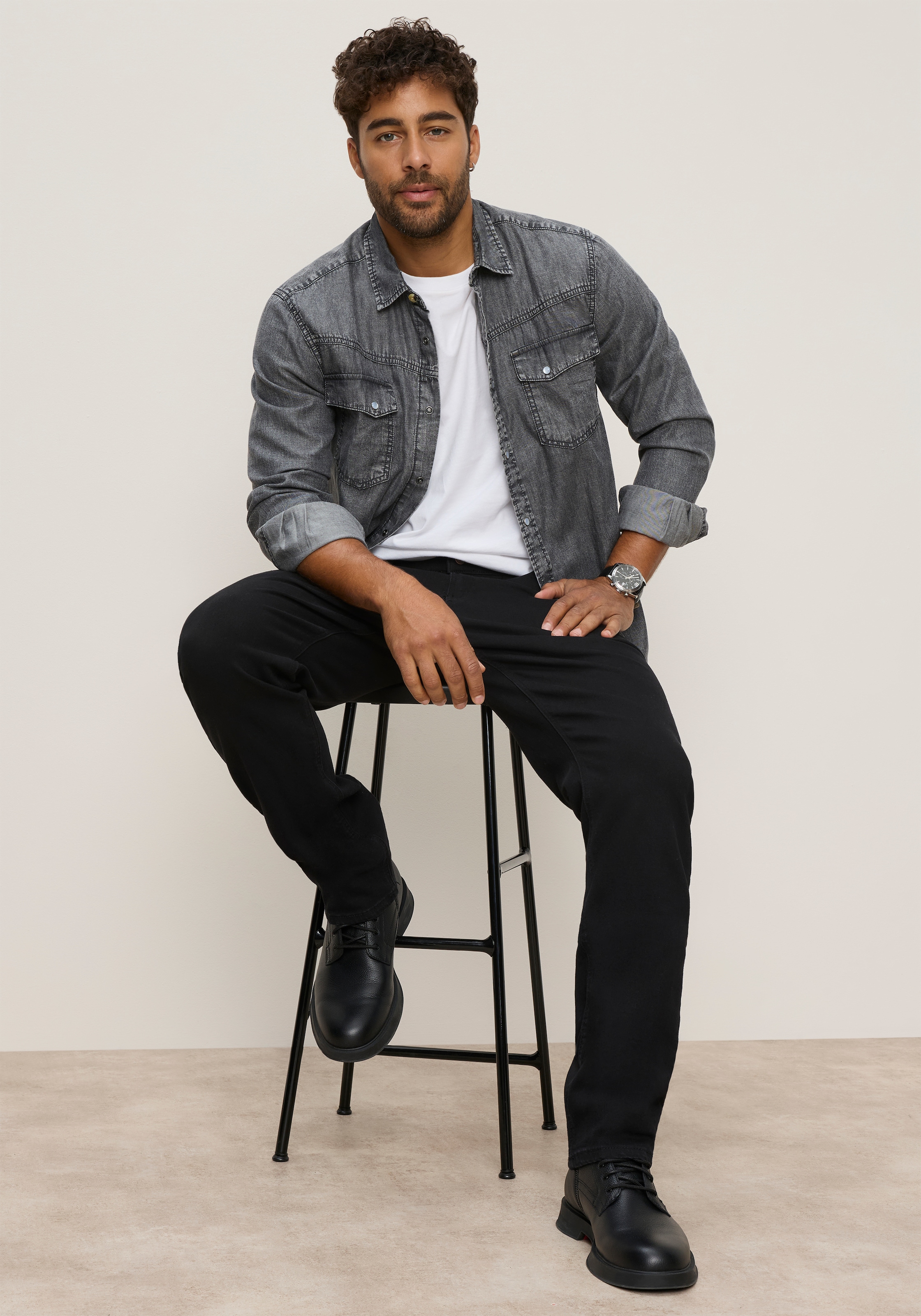 Bruno Banani Jeanshemd »schmal geschnitten« schmale Basic-Passform, aus Baumwolle in Denim-Jeans-Qualität