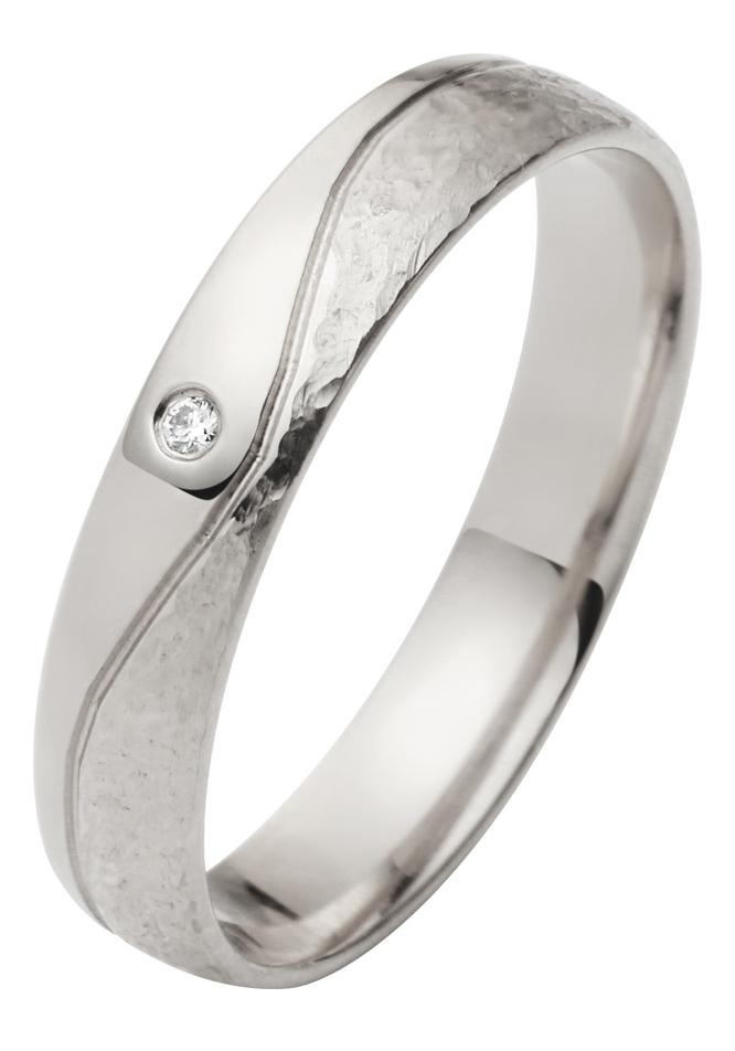 Firetti Trauring »Schmuck Geschenk Gold 750 Hochzeit Ehering "LIEBE"«, Made in Germany, wahlweise mit oder ohne Brillant