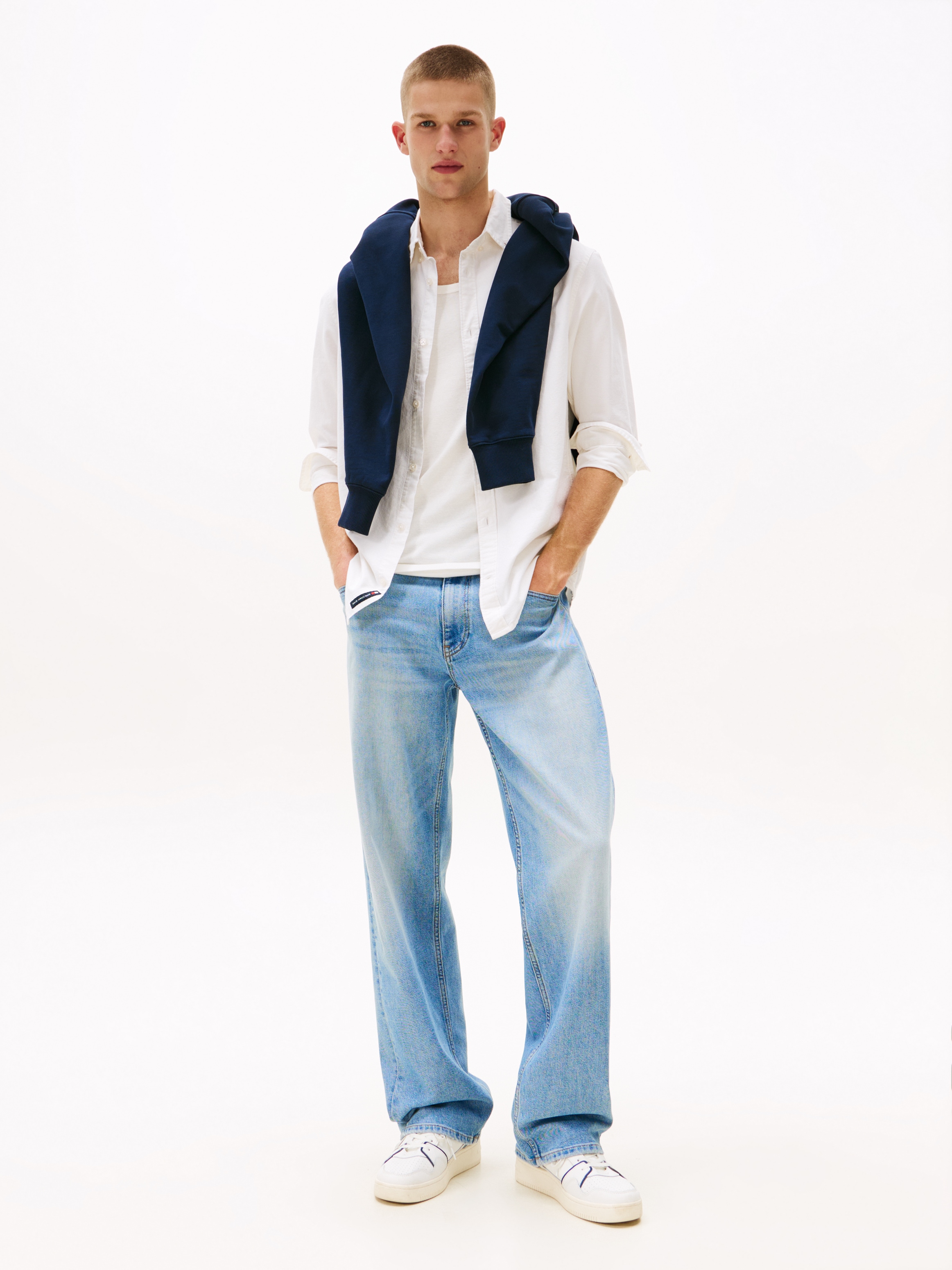 Tommy Jeans Langarmhemd »TJM REG OXFORD SHIRT EXT«, Mit Rundhalsausschnitt
