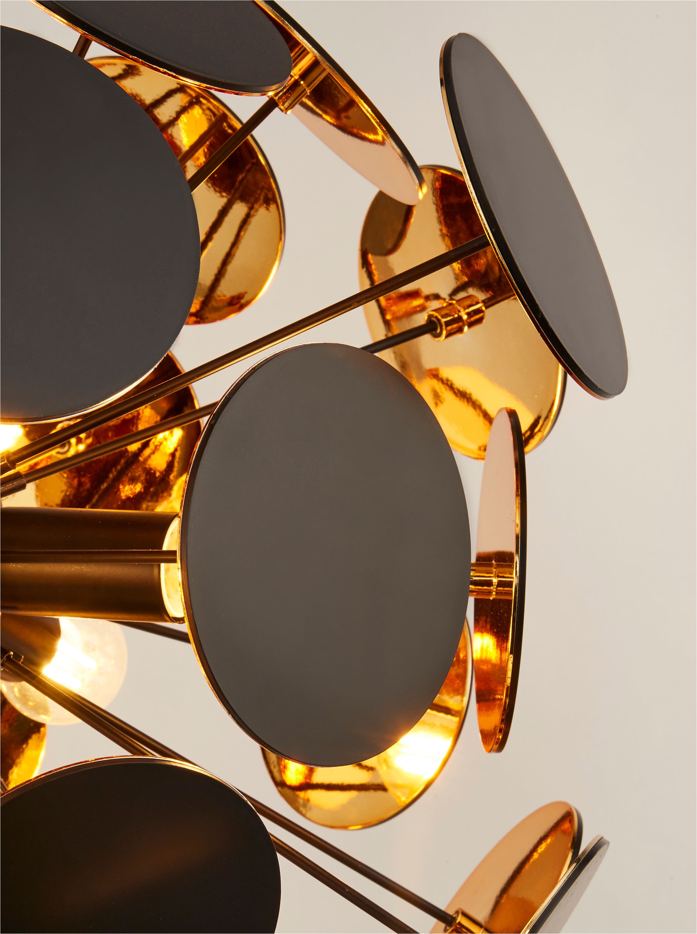 Searchlight Hängeleuchte »Discus 4Lt Pendant  - Black Metal, Black & Gold PC Discs« E14 1 Stk.