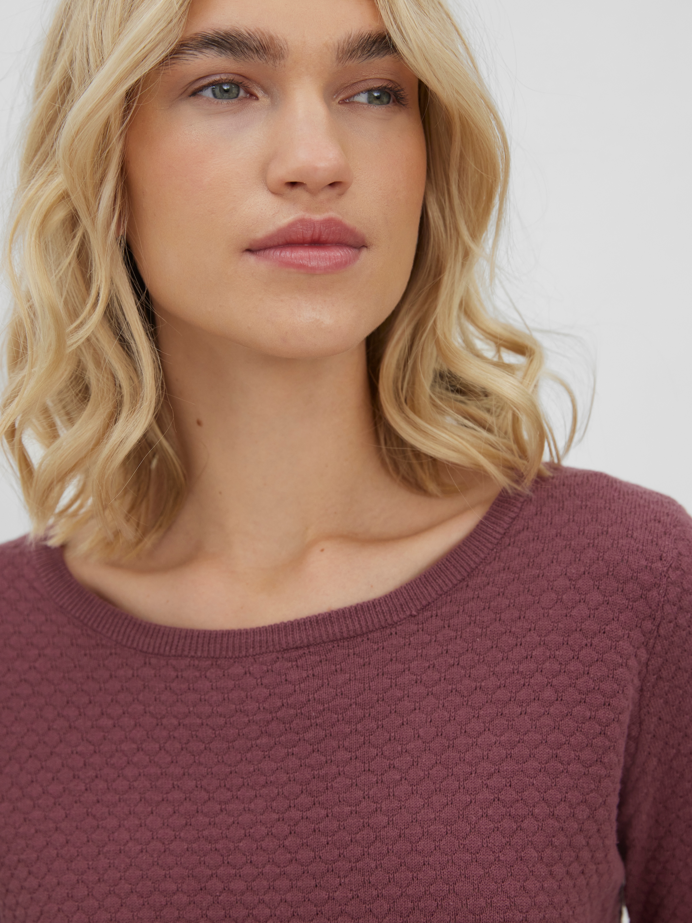 Vero Moda Rundhalspullover »VMCARE STRUCTURE LS O-NECK BLOU NOOS«, mit Strukturmuster