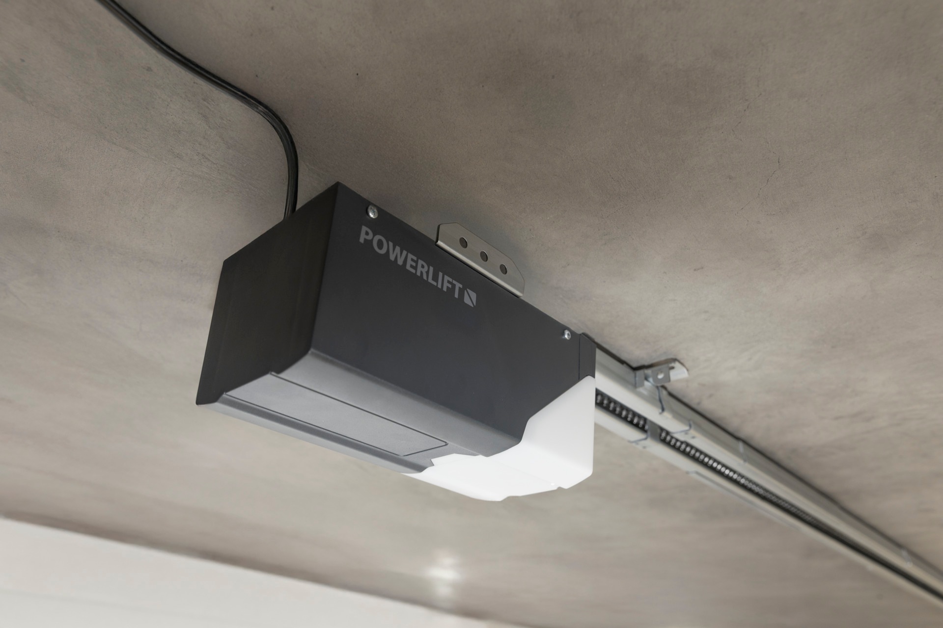 SCHELLENBERG Garagentorantrieb »Powerlift 550 N, max. Torfläche 8 m², Zugkraft 550 N« inkl. 2 x 4-Kanal Handsender