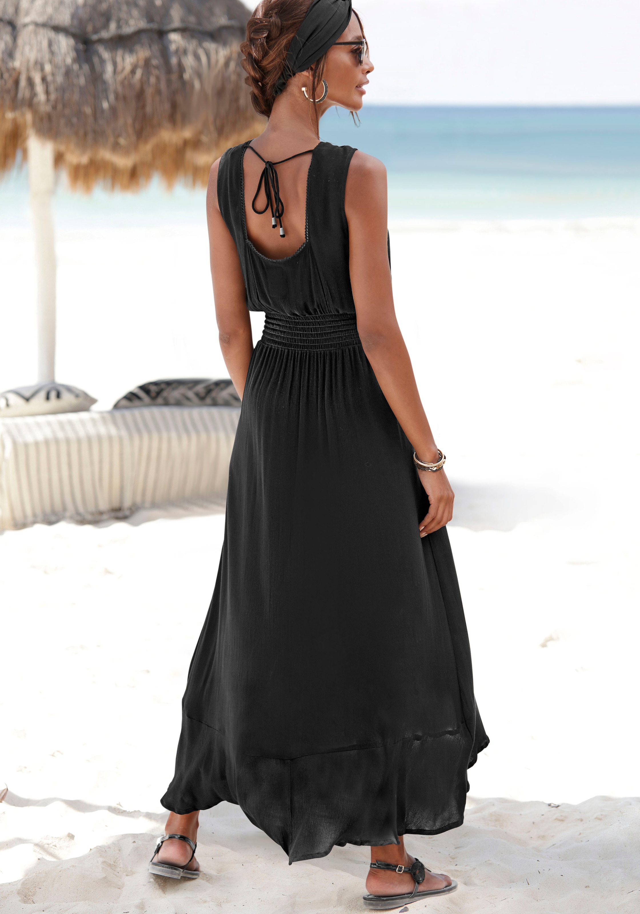 s.Oliver Maxikleid, aus gekreppter Viskose zum Binden im Nacken, Sommerkleid, Strandkleid