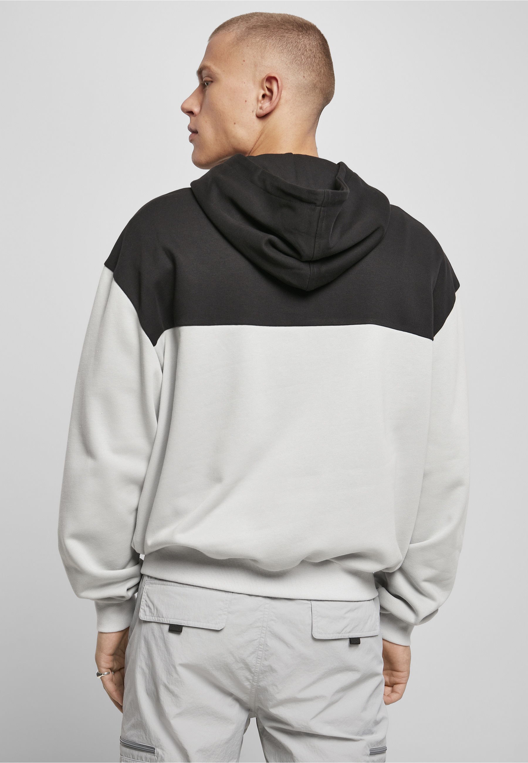 URBAN CLASSICS Rundhalspullover »Urban Classics Herren Upper Block Hoody« 1 Stk.