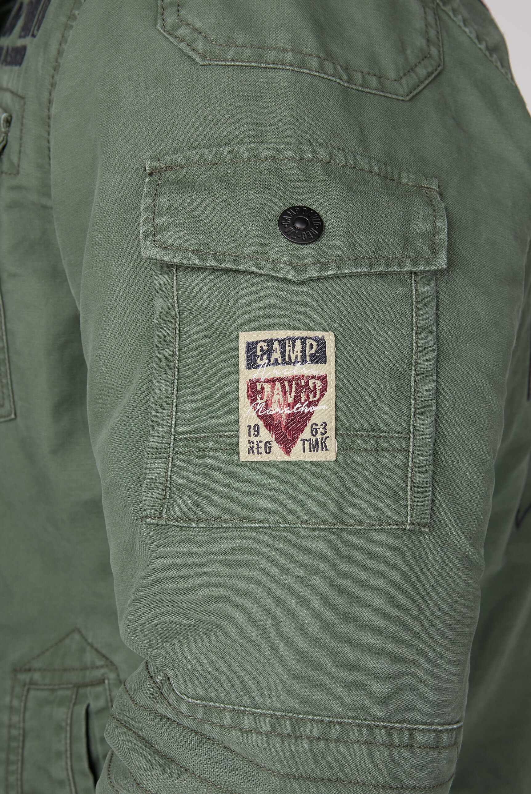 CAMP DAVID Winterjacke, ohne Kapuze, mit verstellbaren Druckknopfriegeln am Saum