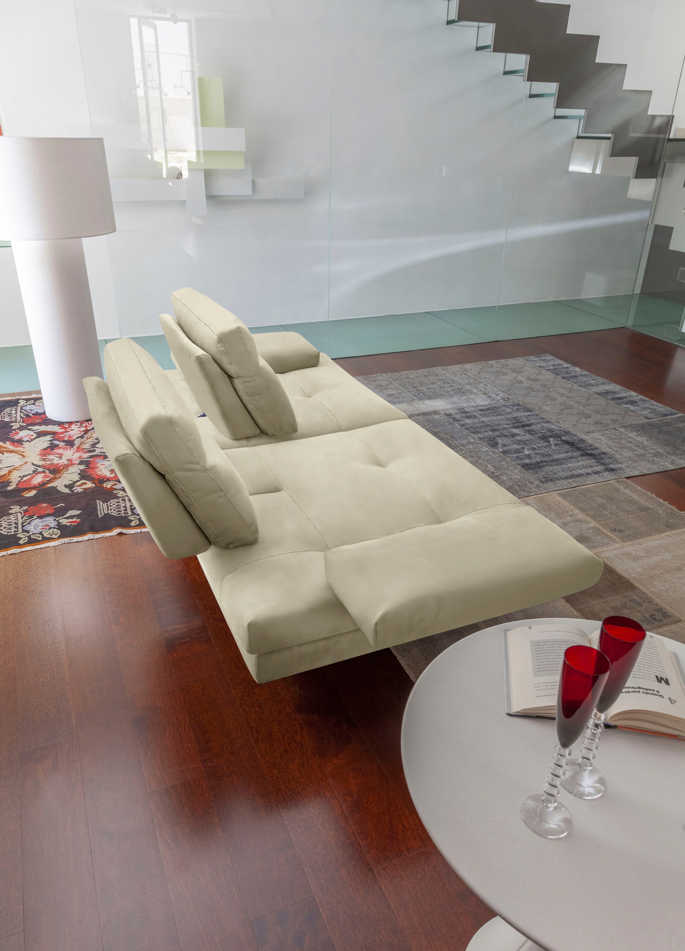 CALIA ITALIA 3,5-Sitzer »Toby Wing, italienisches Designsofa, super bequem, Megasofa«, inkl. Sitztiefenverstellung und Armteilfunktion, Füße in Schwarz matt