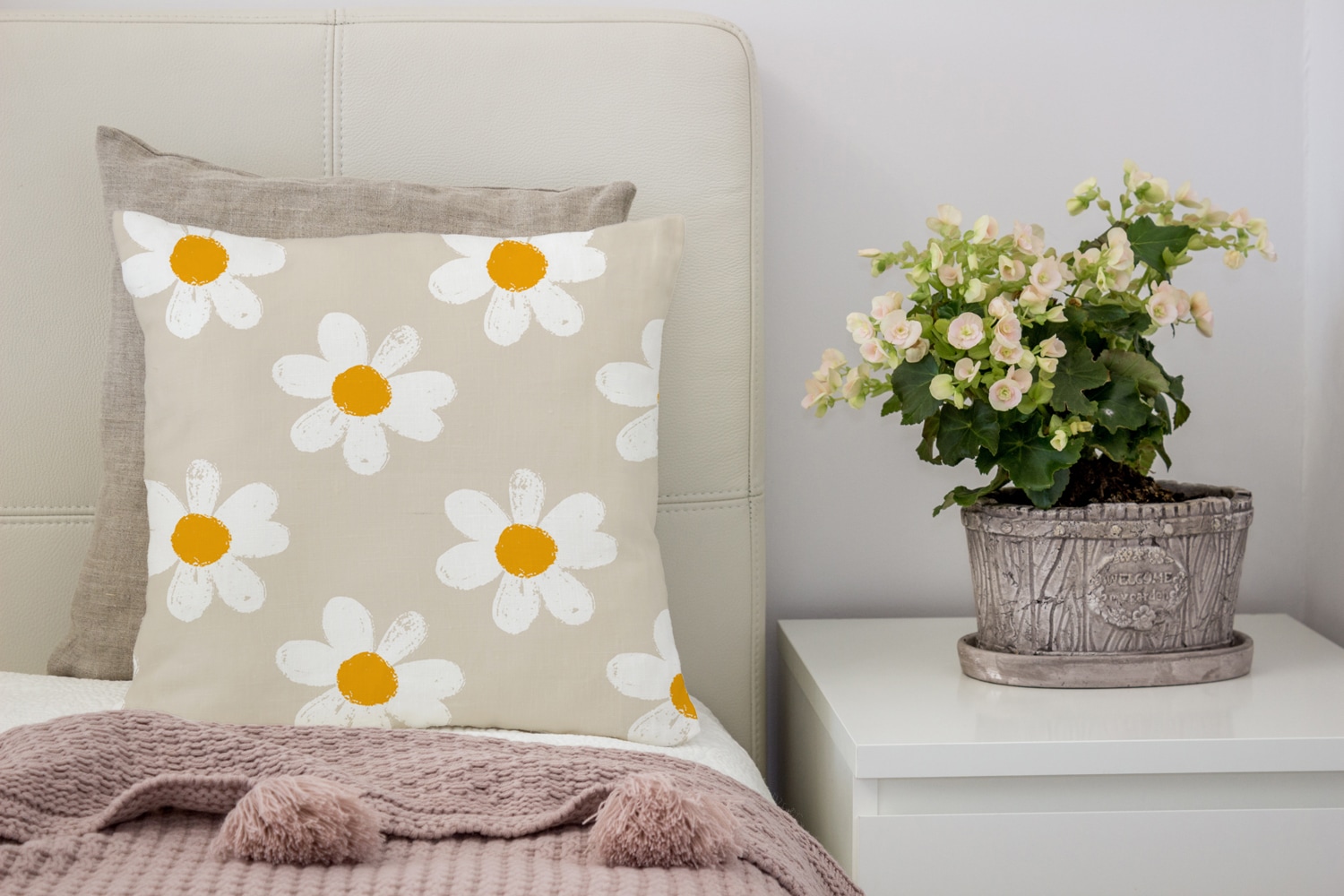 queence Dekokissen »Levke«, Kissenhülle,Gänseblümchen,Blumen,Florales Desig günstig online kaufen