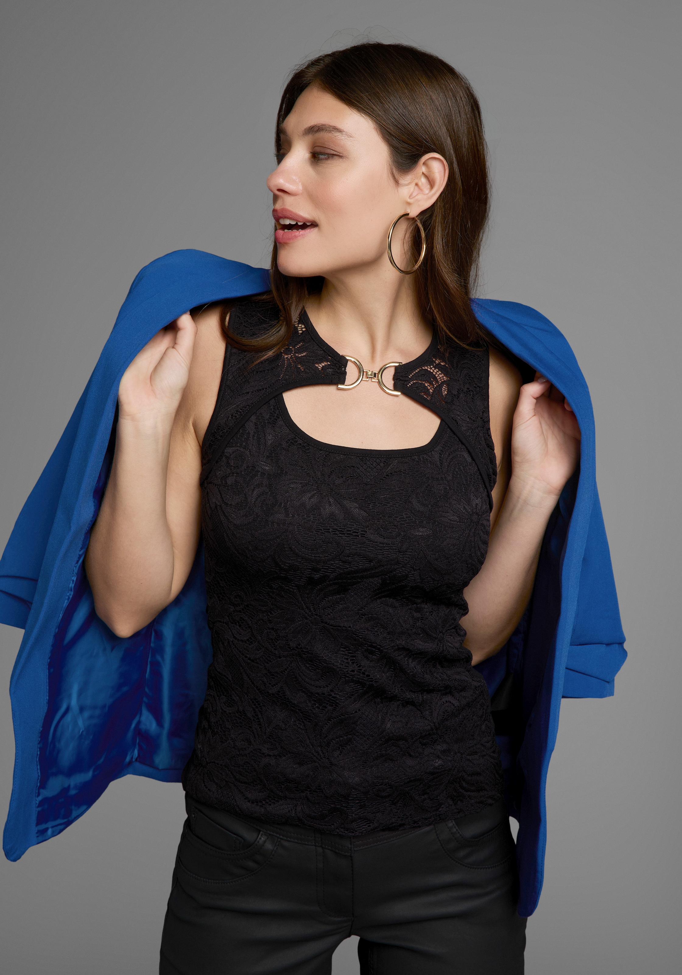 Melrose Spitzentop mit Zierschnalle