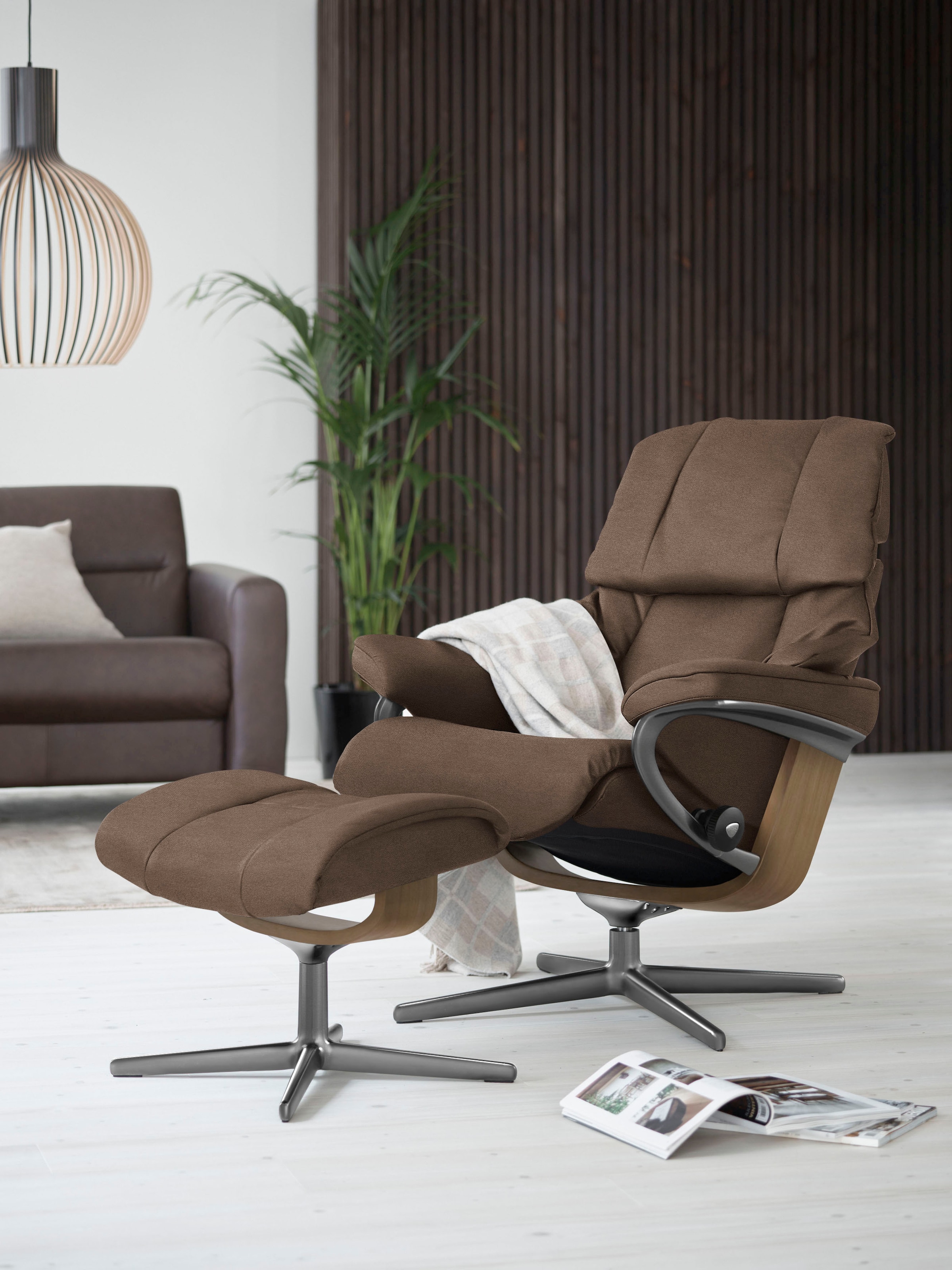 Stressless® Relaxsessel »Reno«, mit Cross Base, Größe S, M & L, Holzakzent günstig online kaufen