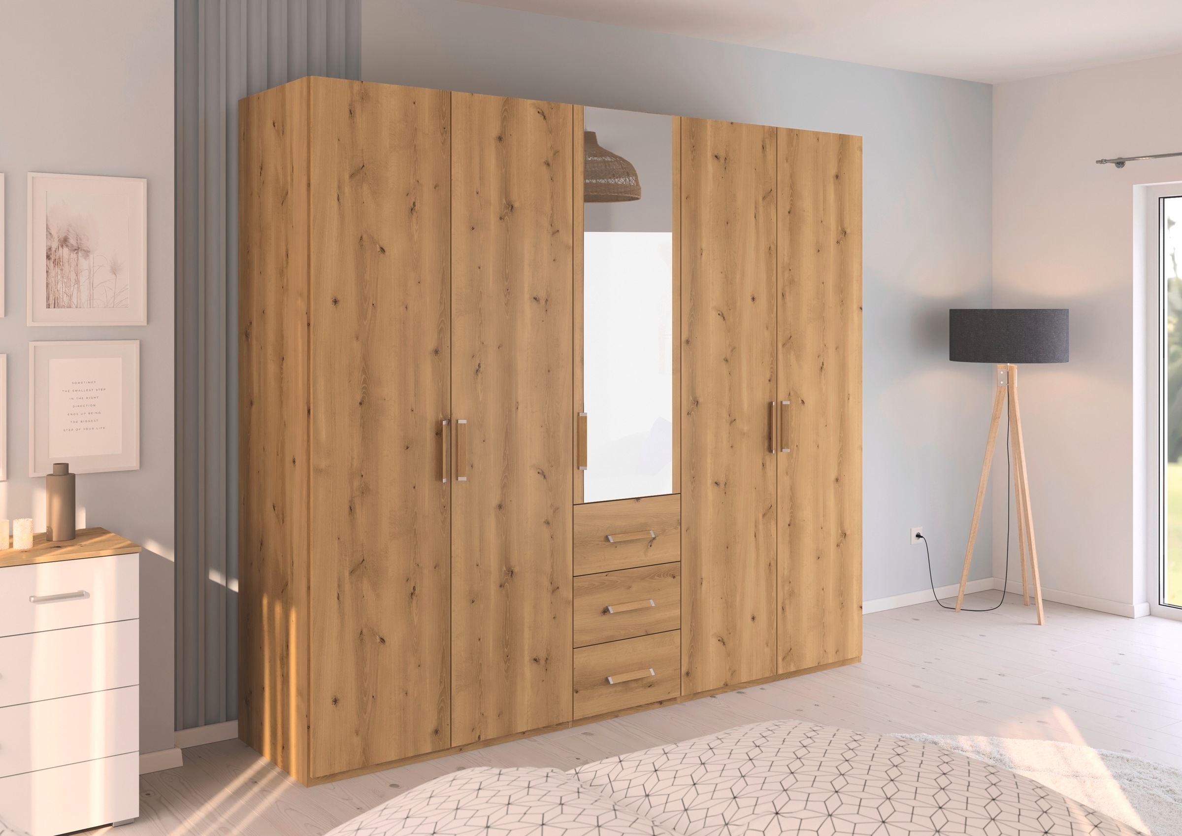 rauch Drehtürenschrank »Kleiderschrank Schrank Garderobe Schlafzimmerschrank EVELYN«, (in 2 Höhen 197 oder 210 cm erhältlich), in elegantem Stil mit Schubladen 3 Breiten und 2 Höhen MADE IN GERMANY