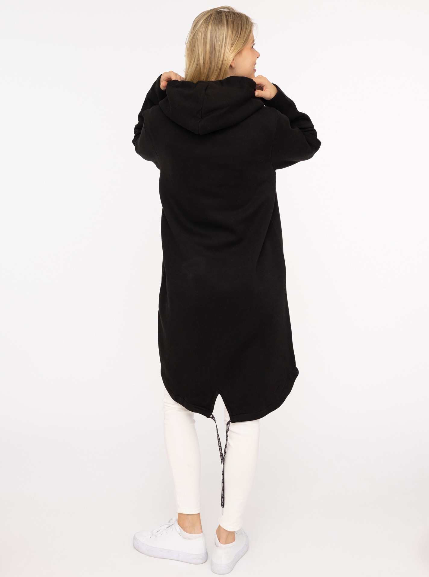 Zwillingsherz Jerseymantel »"Wild Mindset"«, mit großem WILD Motiv gestickt, Leo Details, Taschen