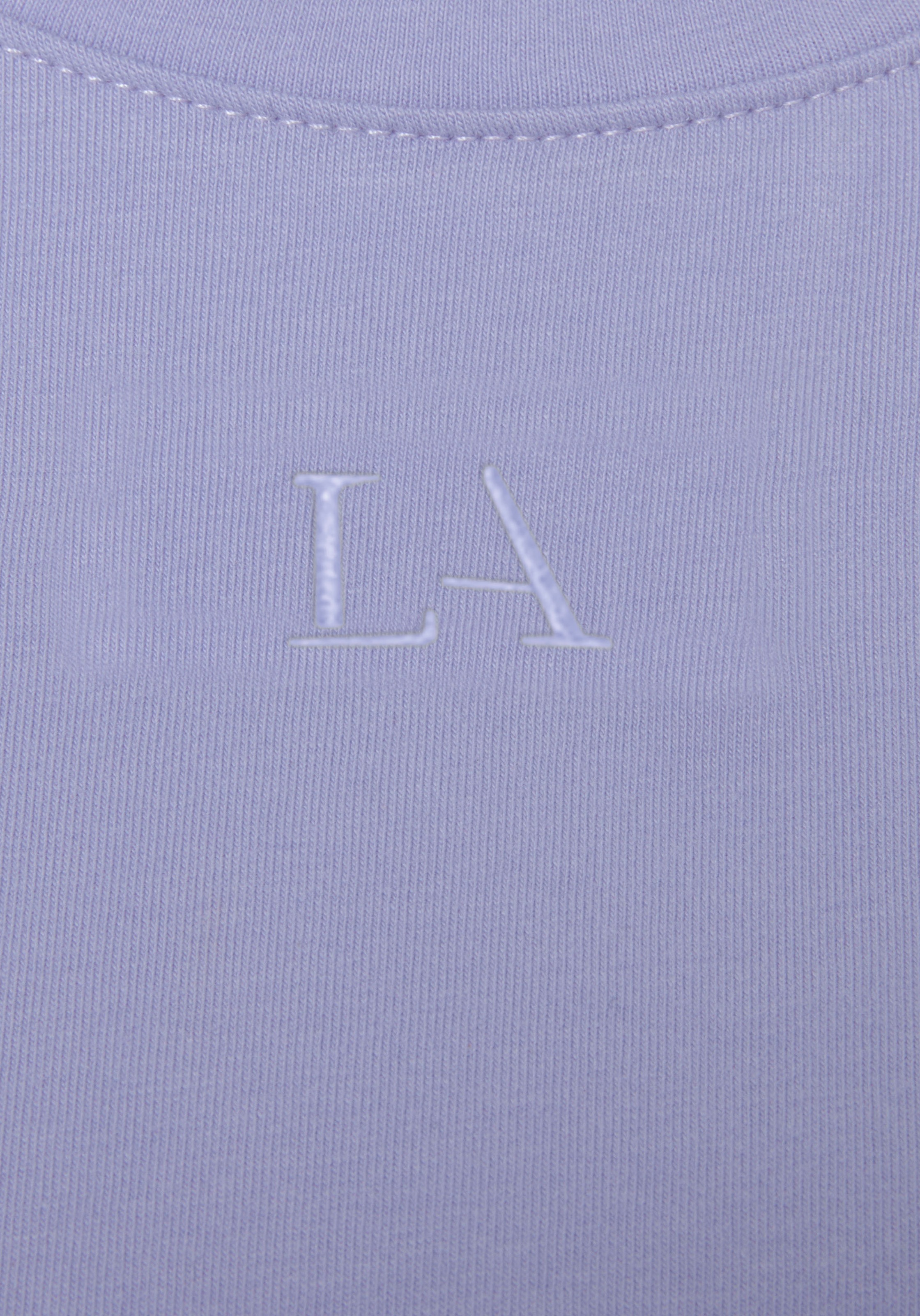 LASCANA Kurzarmshirt, mit kastigem Schnitt und Lagen-Look