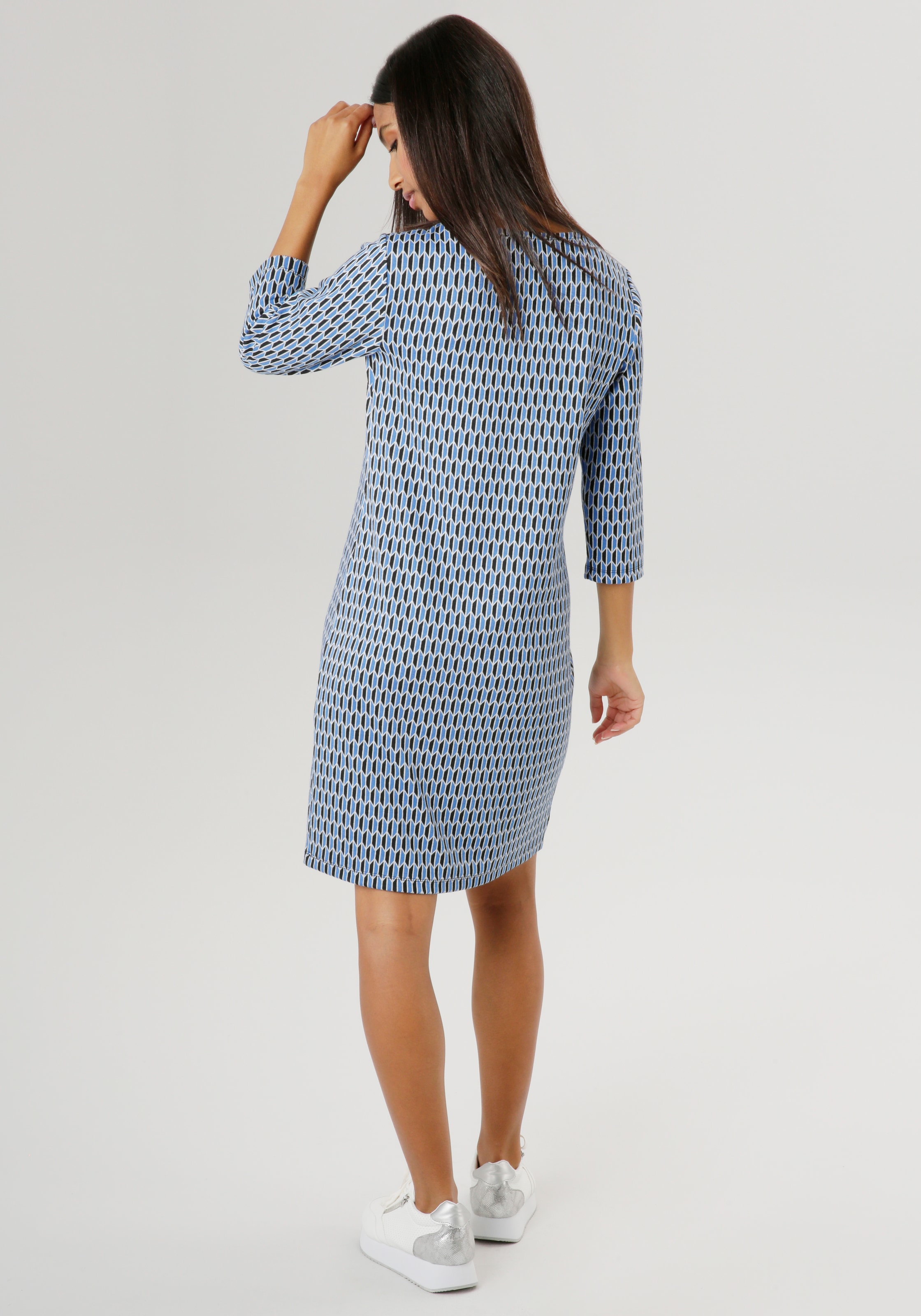 Aniston SELECTED Jerseykleid, mit geometrischem Muster und leichter Taillierung
