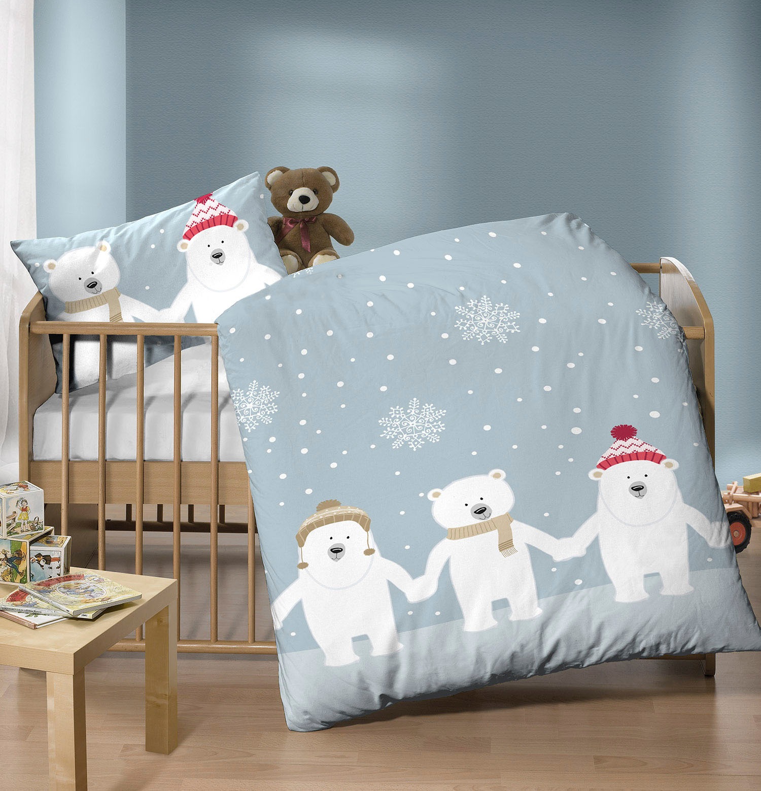 Biberna Kinderbettwäsche »Eddy«, mit winterlichen Eisbären