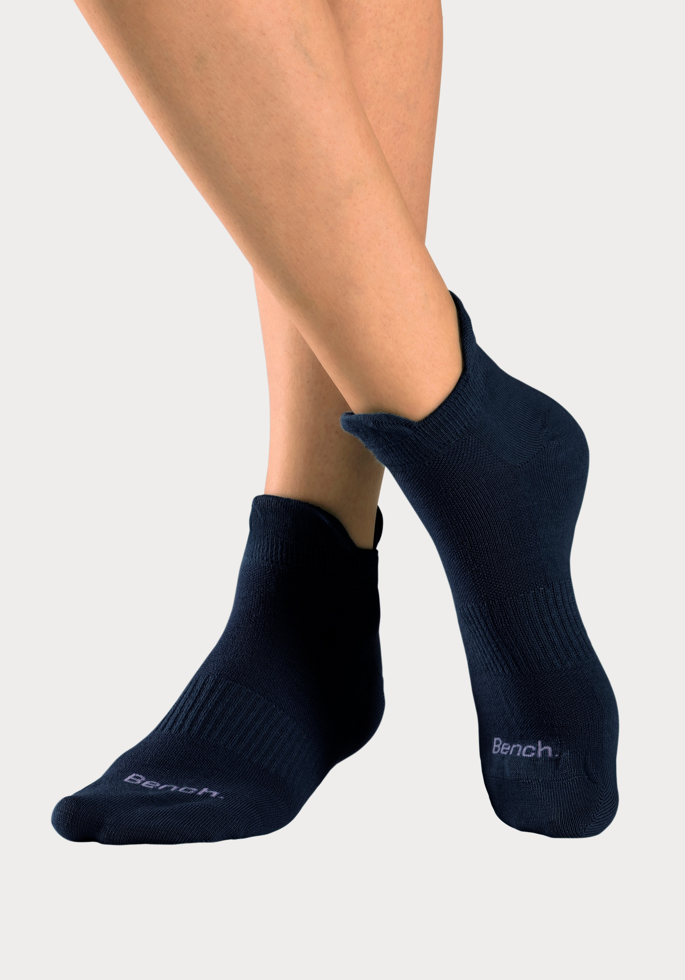 Bench. Sneakersocken, (Packung, 6 Paar), mit feiner Mesh Konstruktion und Mittelfußgummi