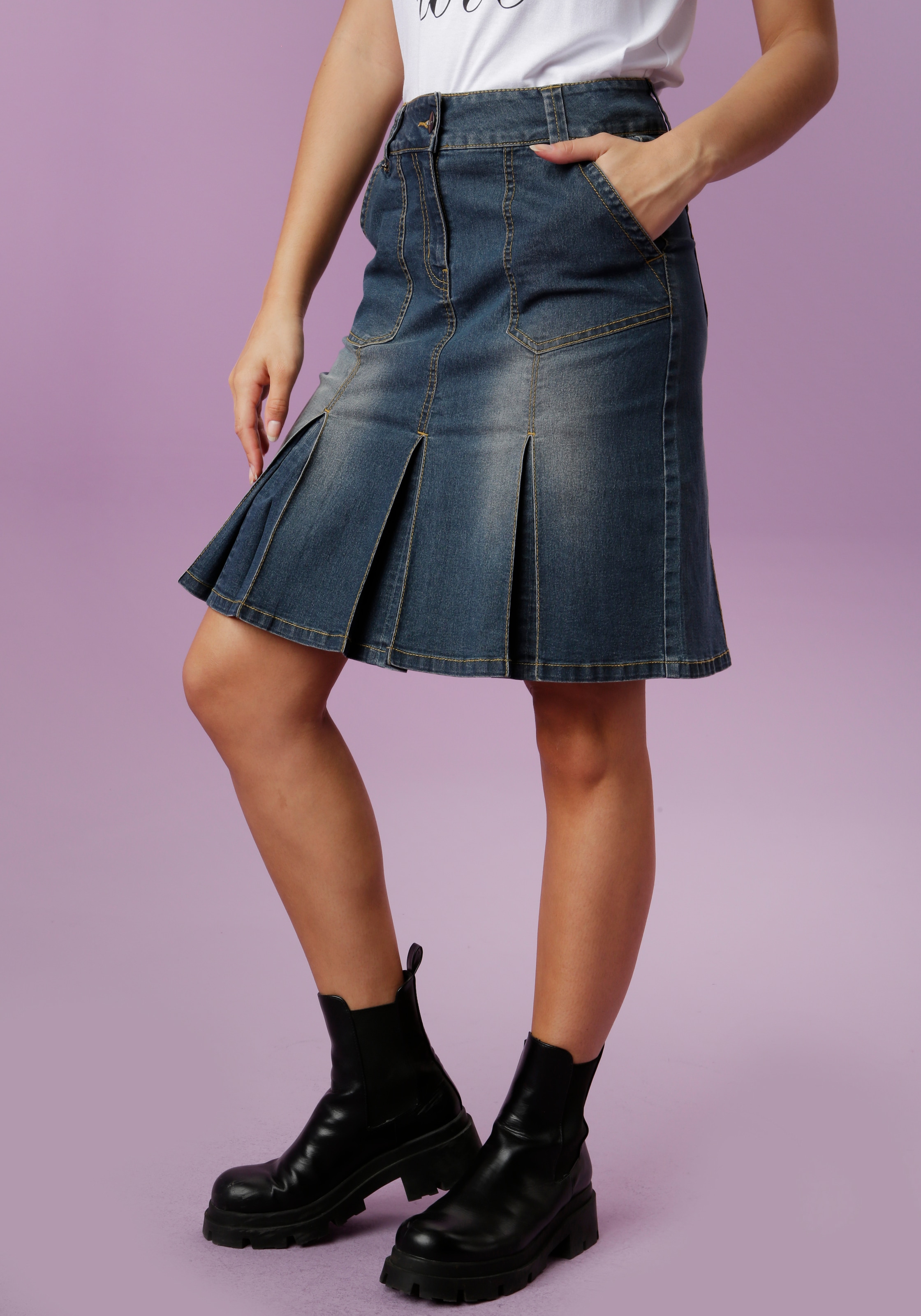 Aniston CASUAL Jeansrock, mit eingelegten Online-Shop Falten bestellen im