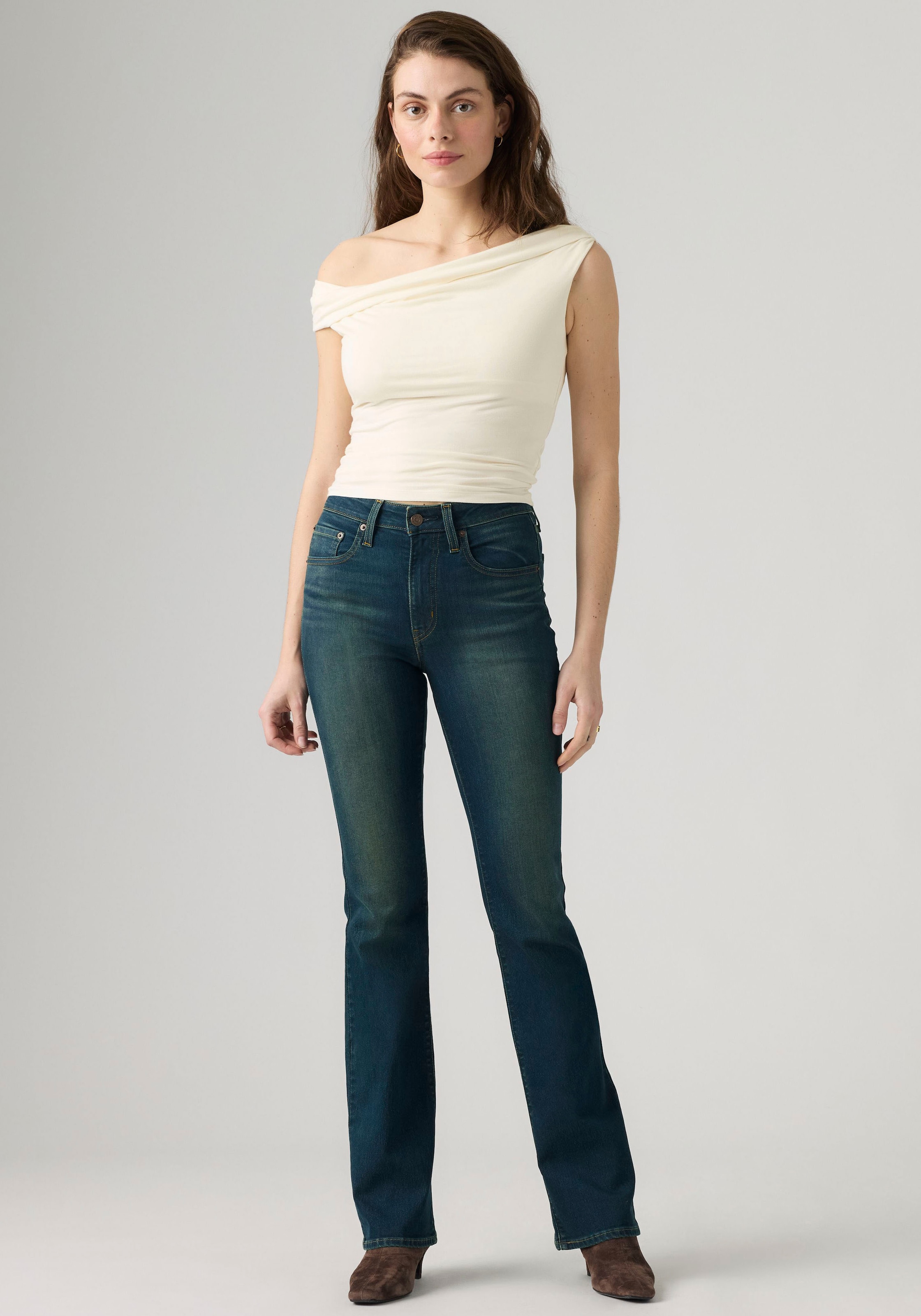 Levi's® Bootcut-Jeans »725 HIGH RISE BOOTCUT«