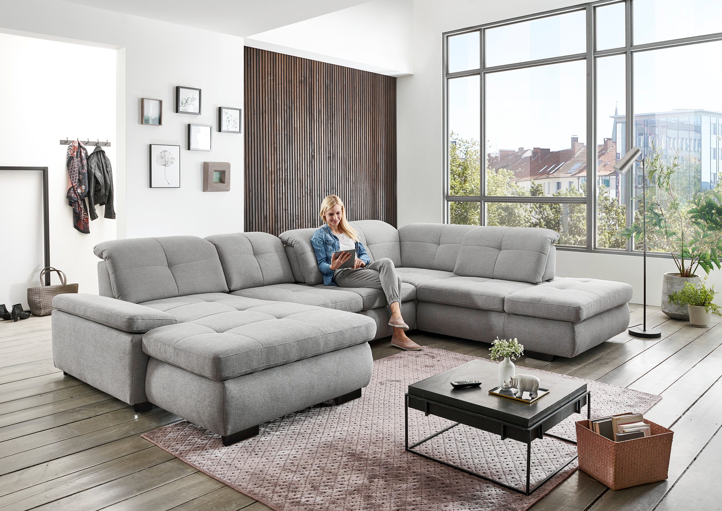 Die PlanBar Ecksofa »MP-IN16012 L-Form, mit Federkern-Polsterung«, inkl. Sitztiefenverstellung wahlweise mit weiteren Funktionen