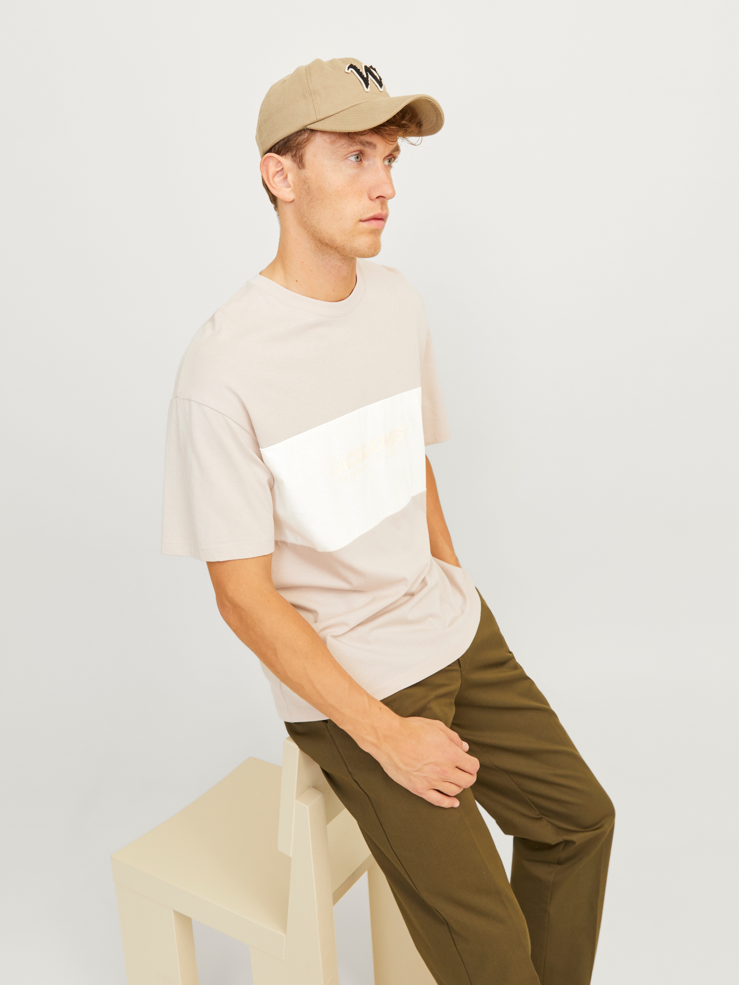 Jack & Jones Rundhalsshirt »JJELEGACY BLOCKING TEE SS O-NECK NOOS«