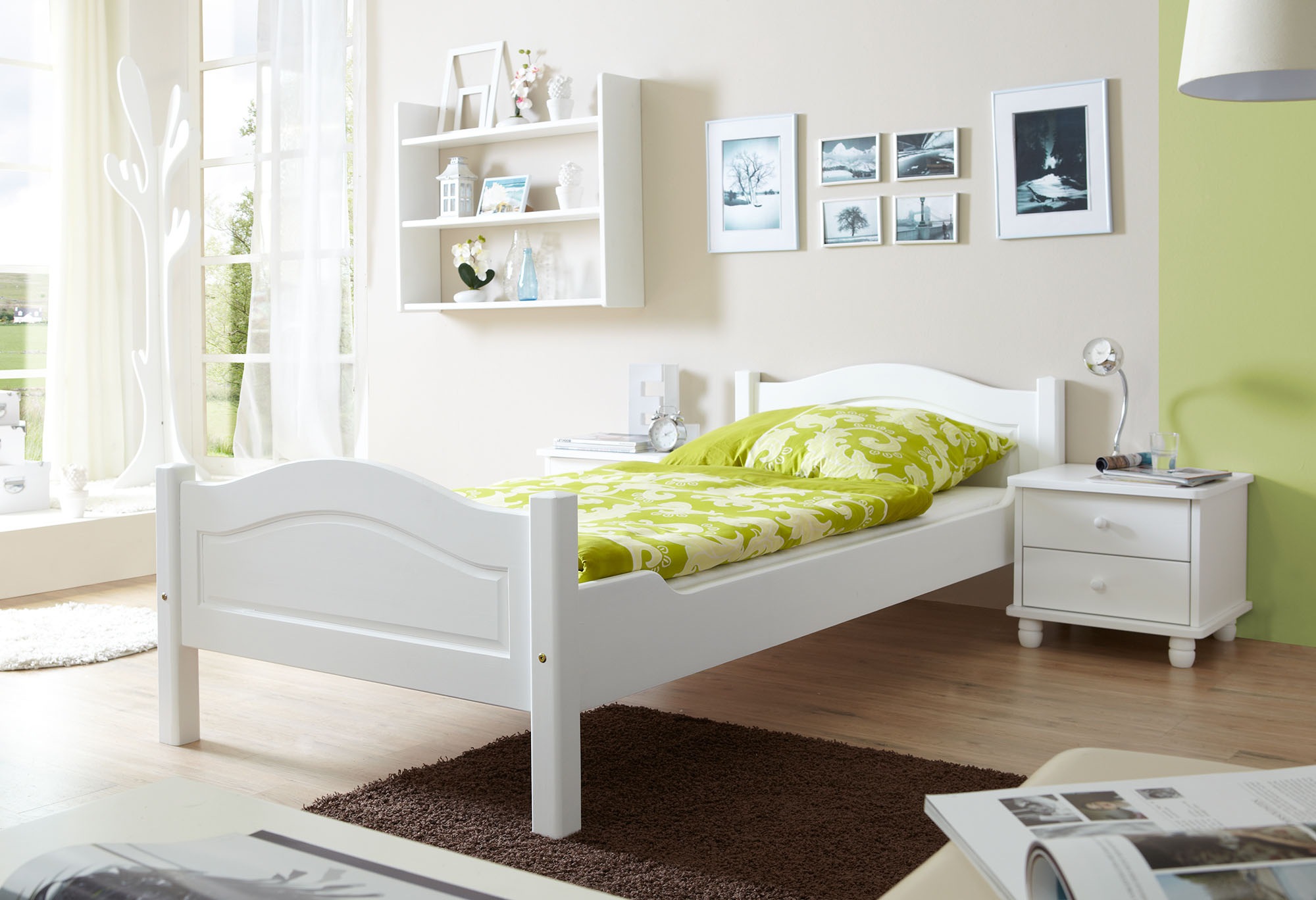 Ticaa Massivholzbett »Rita«, Doppelbett, aus Kiefer Massivholz, inkl. Rollrost