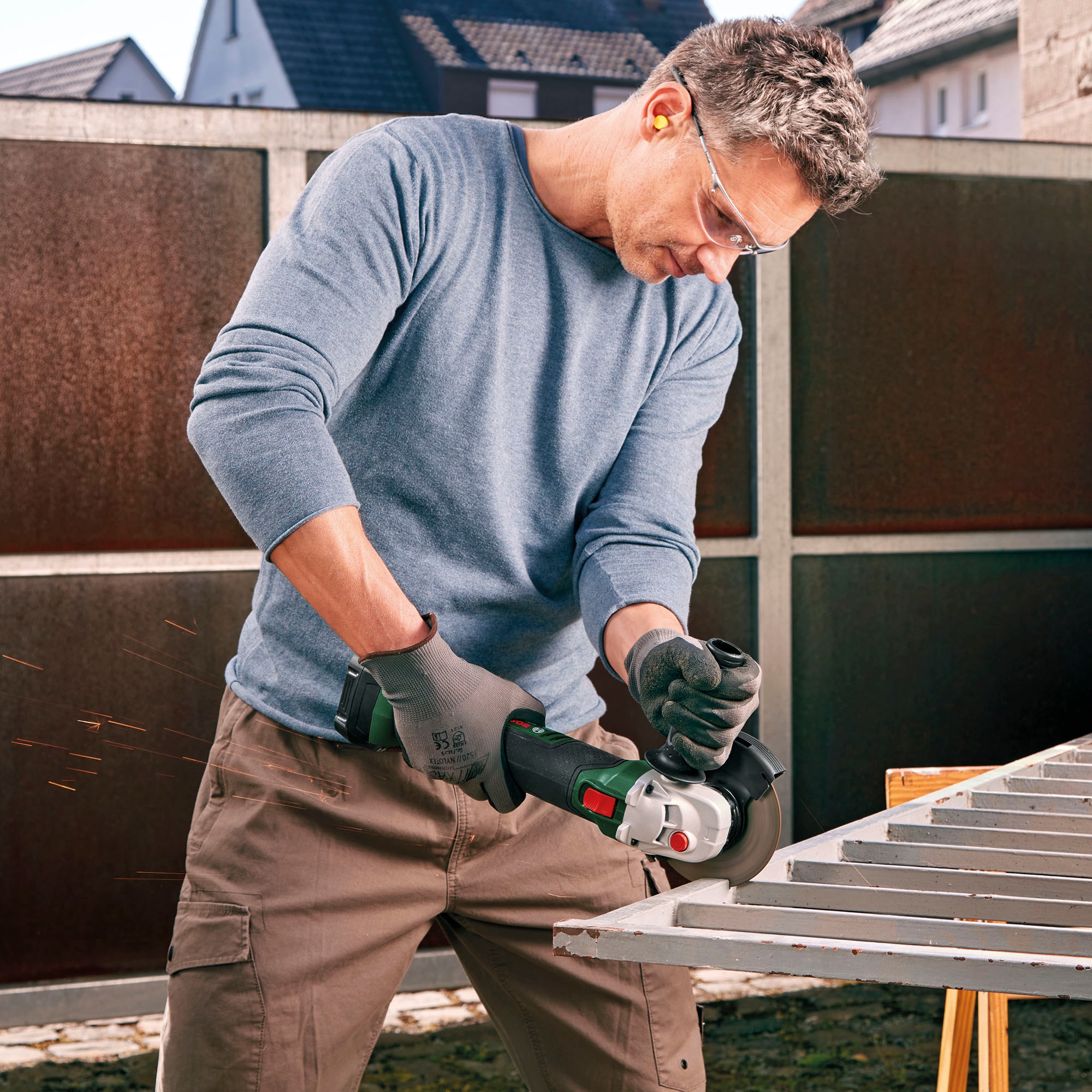 Bosch Home & Garden Akku-Winkelschleifer »UniversalGrind 18V-75 - 125mm solo« ohne Akku und Ladegerät