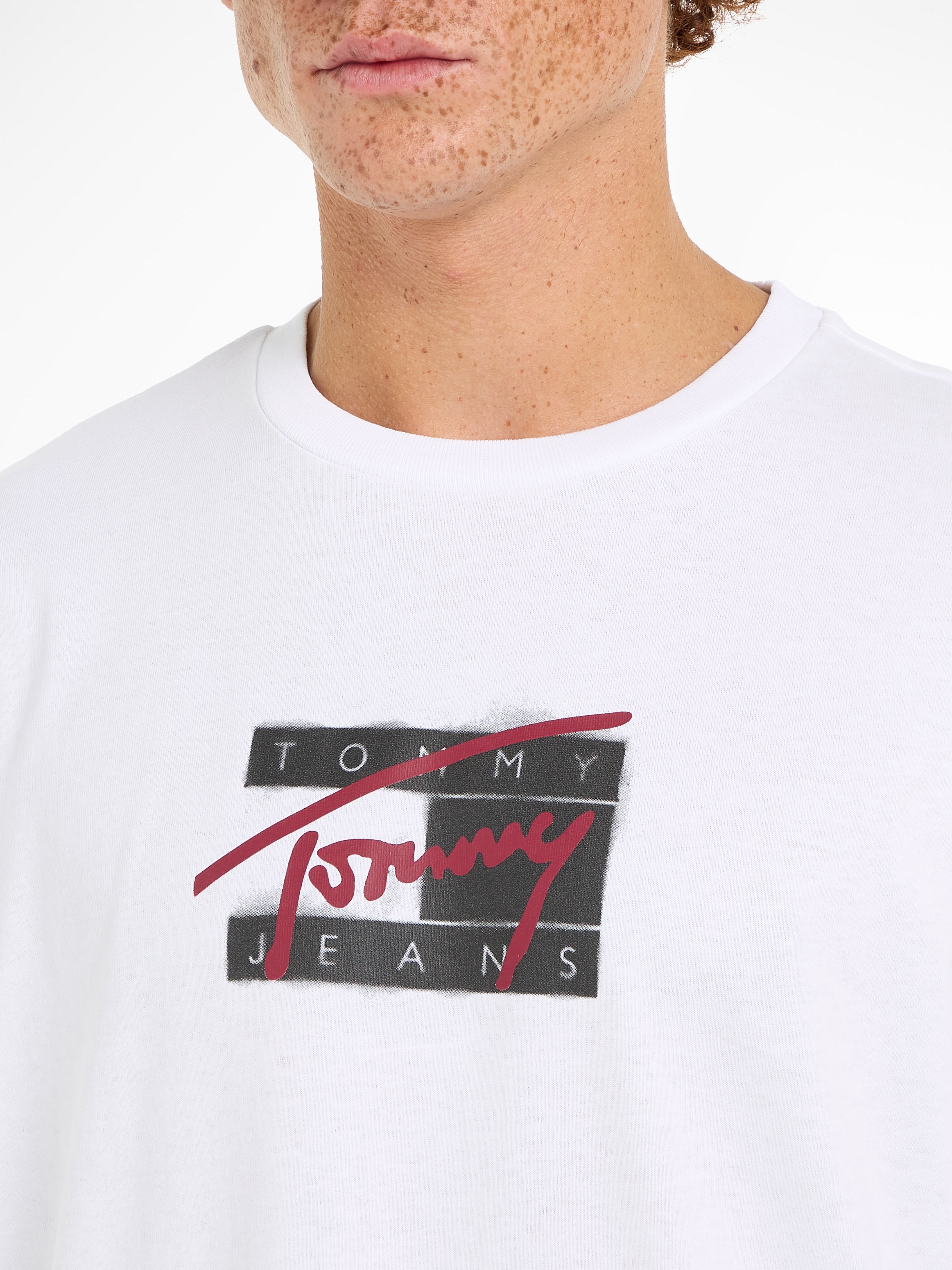 Tommy Jeans Plus T-Shirt »TJM REG STREET SIG FLAG TEE EXT«, Große Größen mit Print