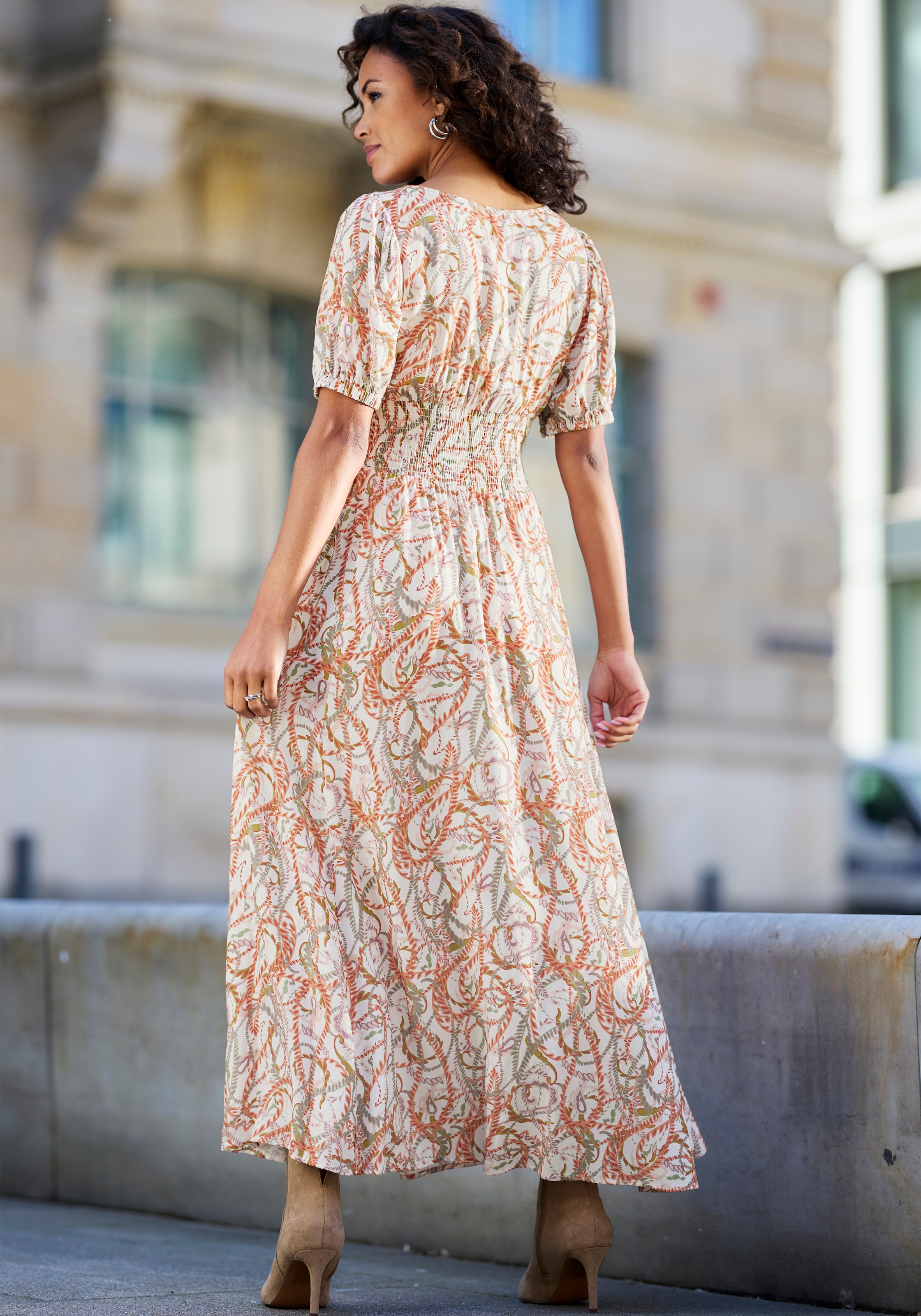 LASCANA Maxikleid mit Alloverdruck und V-Ausschnitt, Sommerkleid, Strandkleid