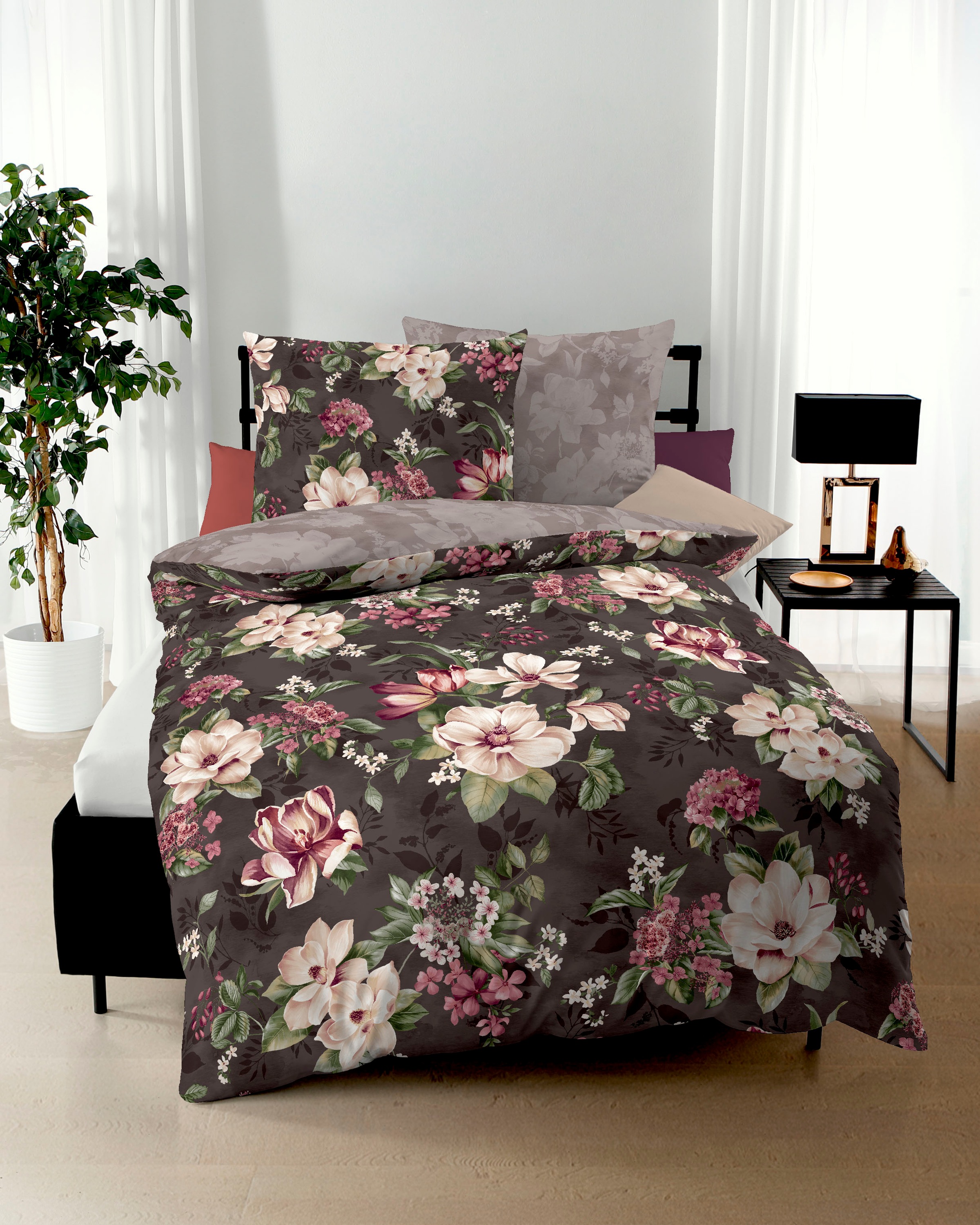 Kaeppel Wendebettwäsche »Magnolia«, Mit Blumenmuster günstig online kaufen