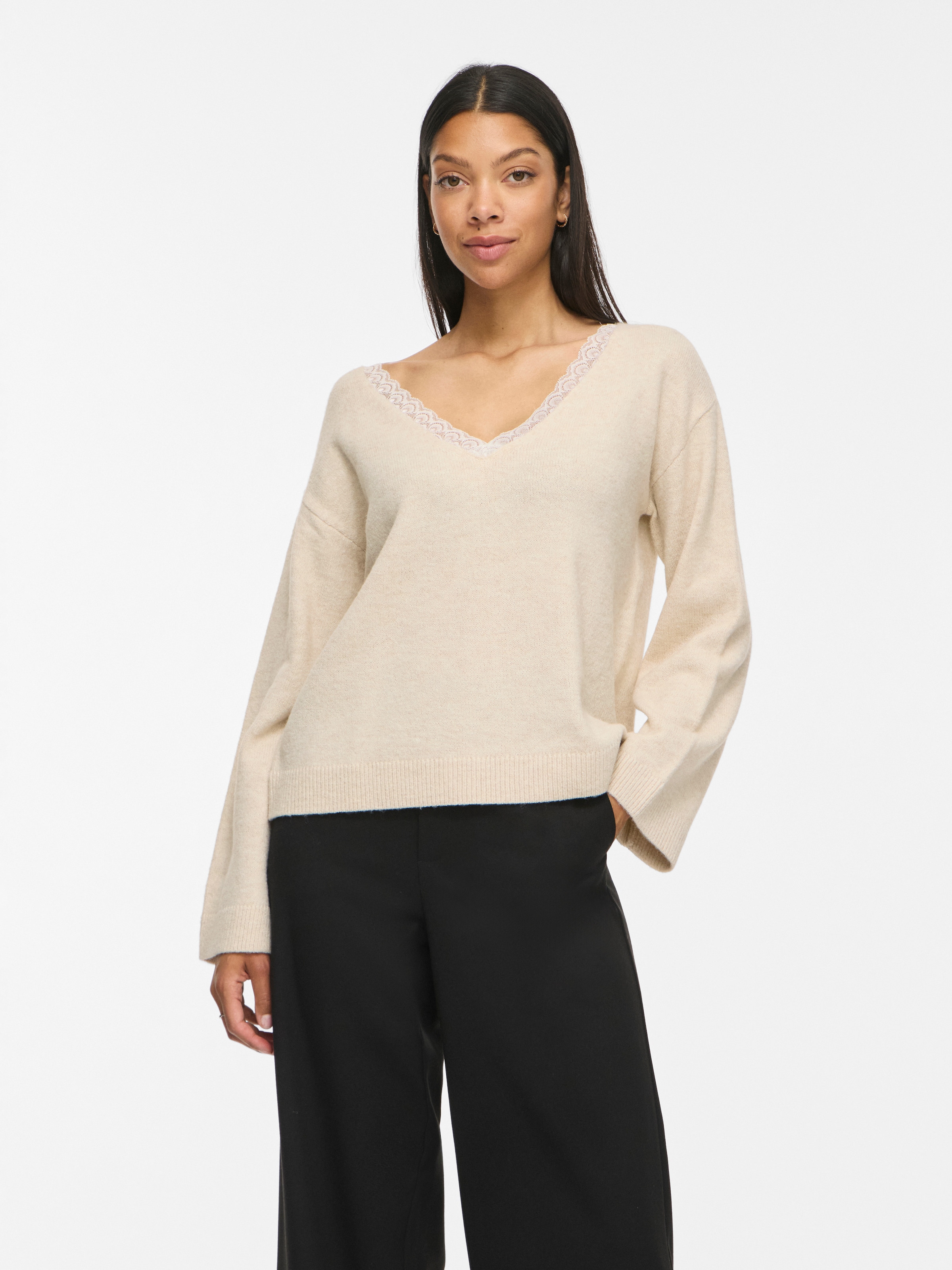 Vila V-Ausschnitt-Pullover »VILIGA L/S V-NECK REV LACE KNIT TOP-NOOS« Materialmix, Spitzen-Detail, regular fit