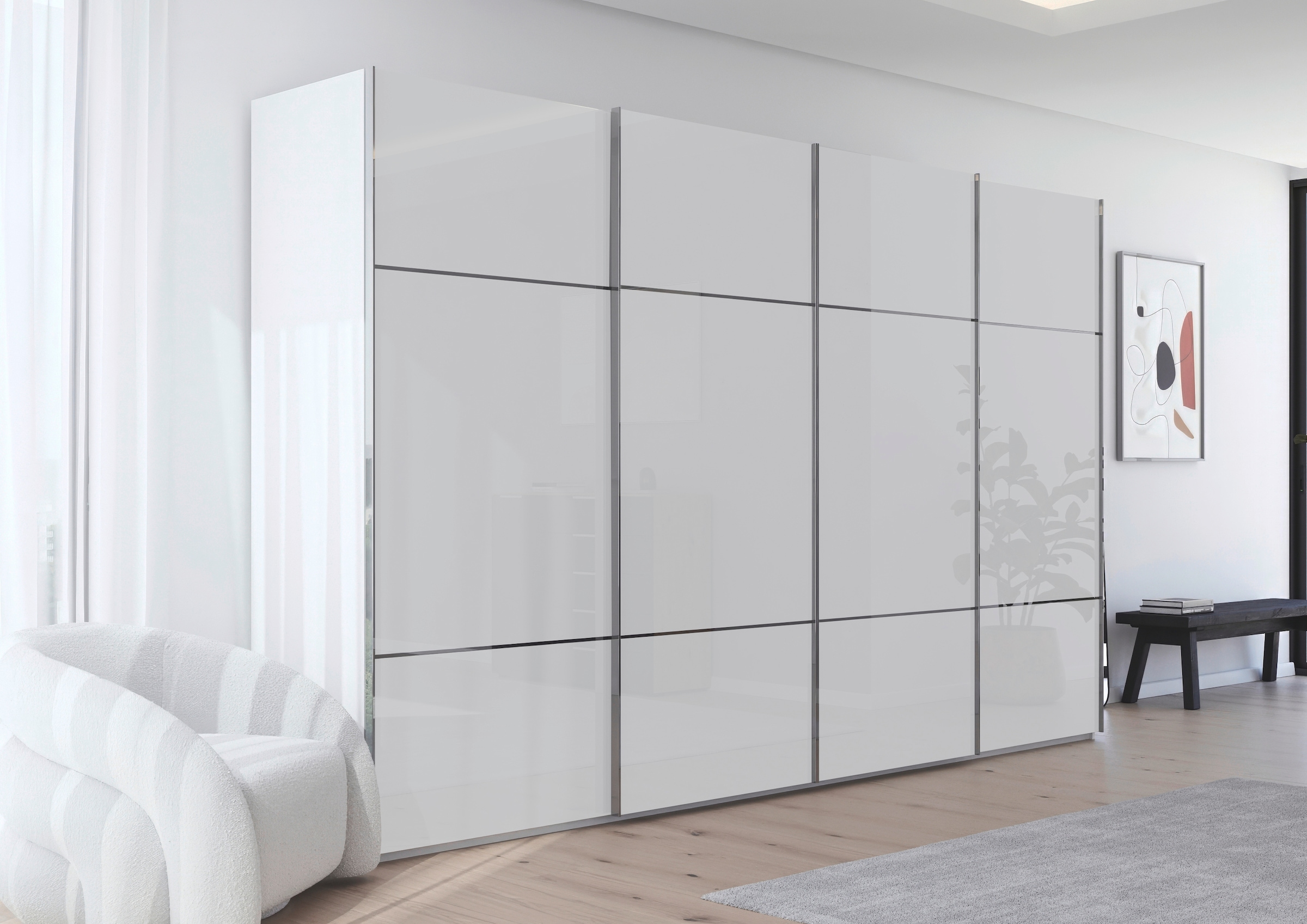 rauch Schwebetürenschrank »Kleiderschrank Schrank Garderobe Schlafzimmerschrank SCALE-TRIO«, edle dreigeteilte Front mit 2 Zierleisten Glasfront MADE IN GERMANY